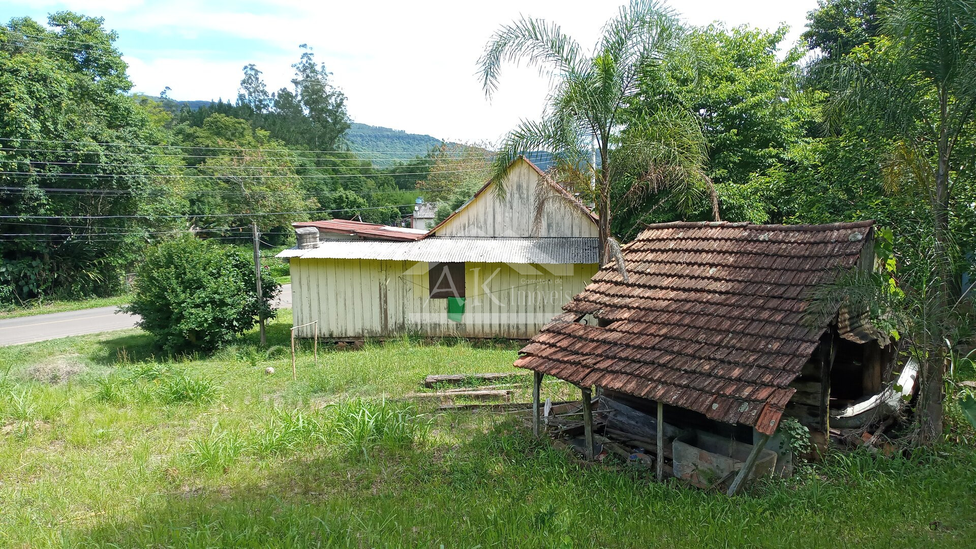 Casa enxaimel à venda em Picada Café na Serra Gaúcha