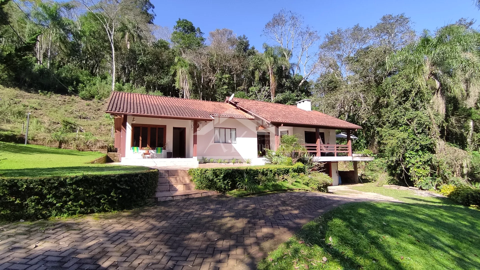 Sítio com riacho à venda em Picada Café na Serra Gaúcha