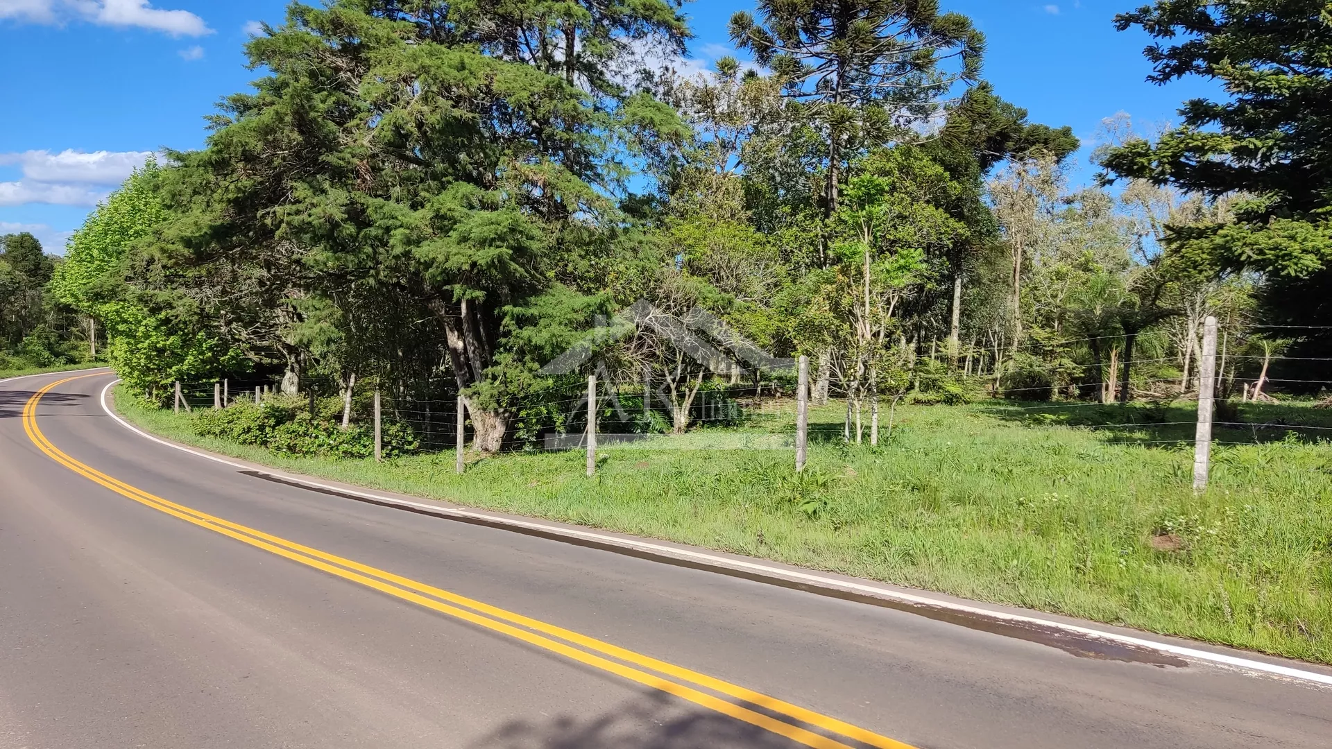 Área de terra com potencial turístico à venda em Morro Reuter na Serra Gaúcha