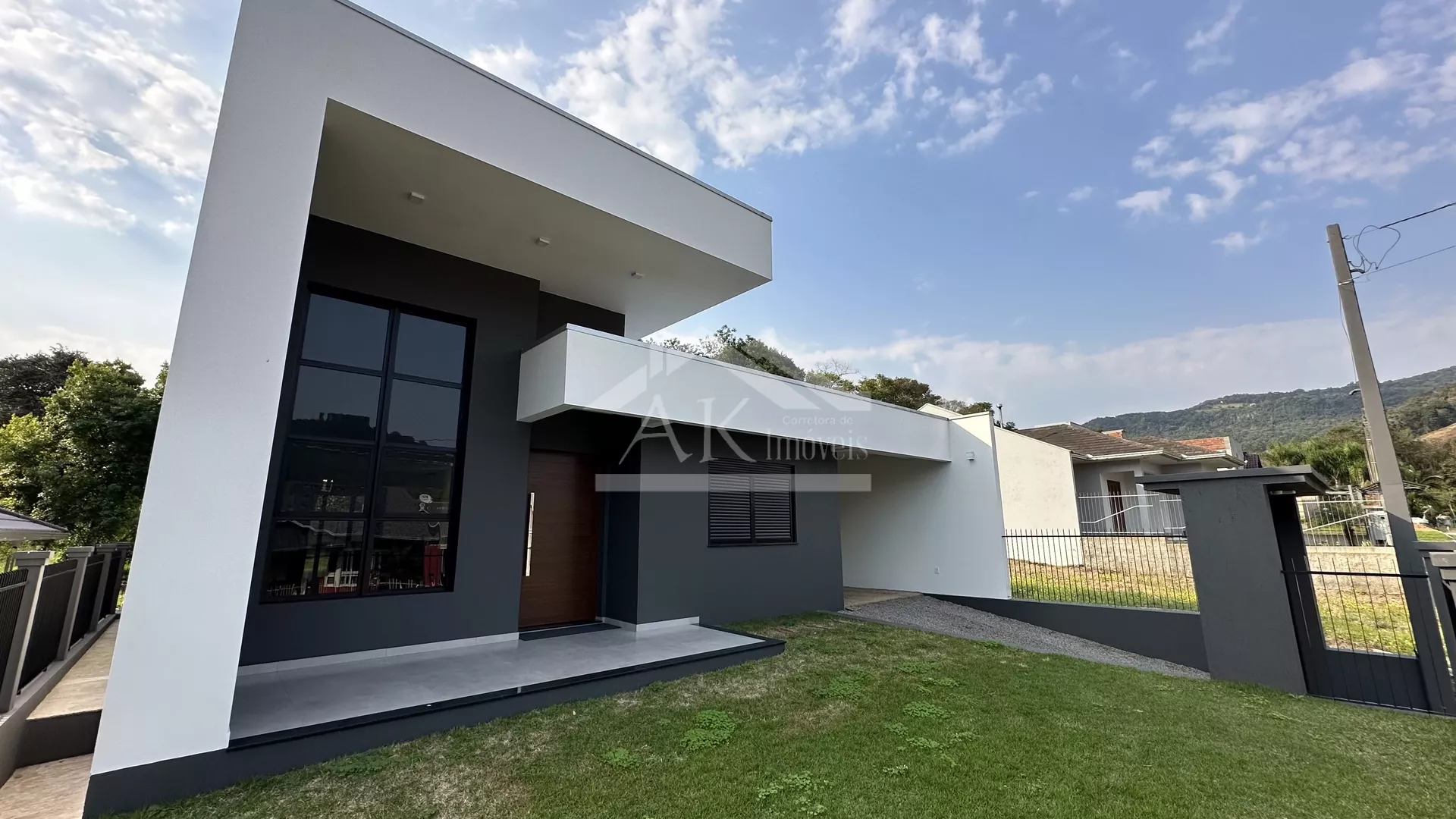 Belíssima casa com 3 quartos à venda em Picada Café, na Serra Gaúcha