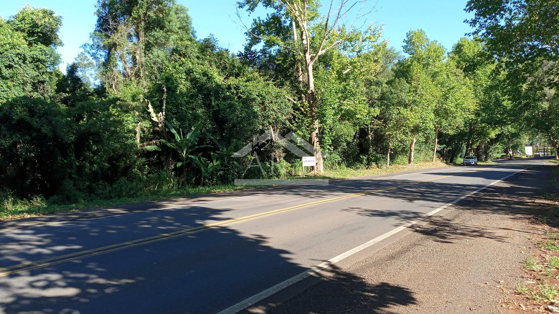 Área de terras com duas frentes para a BR 116 à venda em Picada Café na Serra Gaúcha