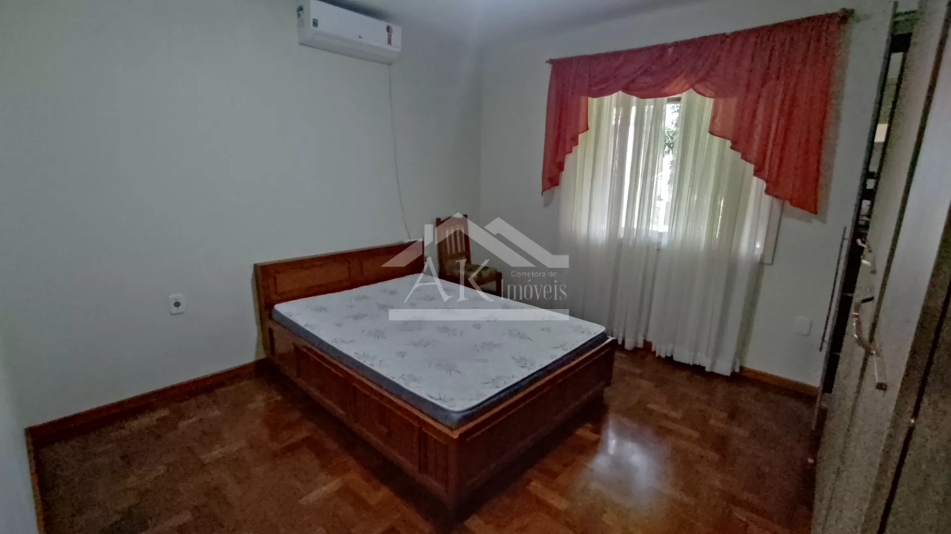 Casa mobiliada, de dois pavimentos, à venda em Nova Petrópolis na Serra Gaúcha!