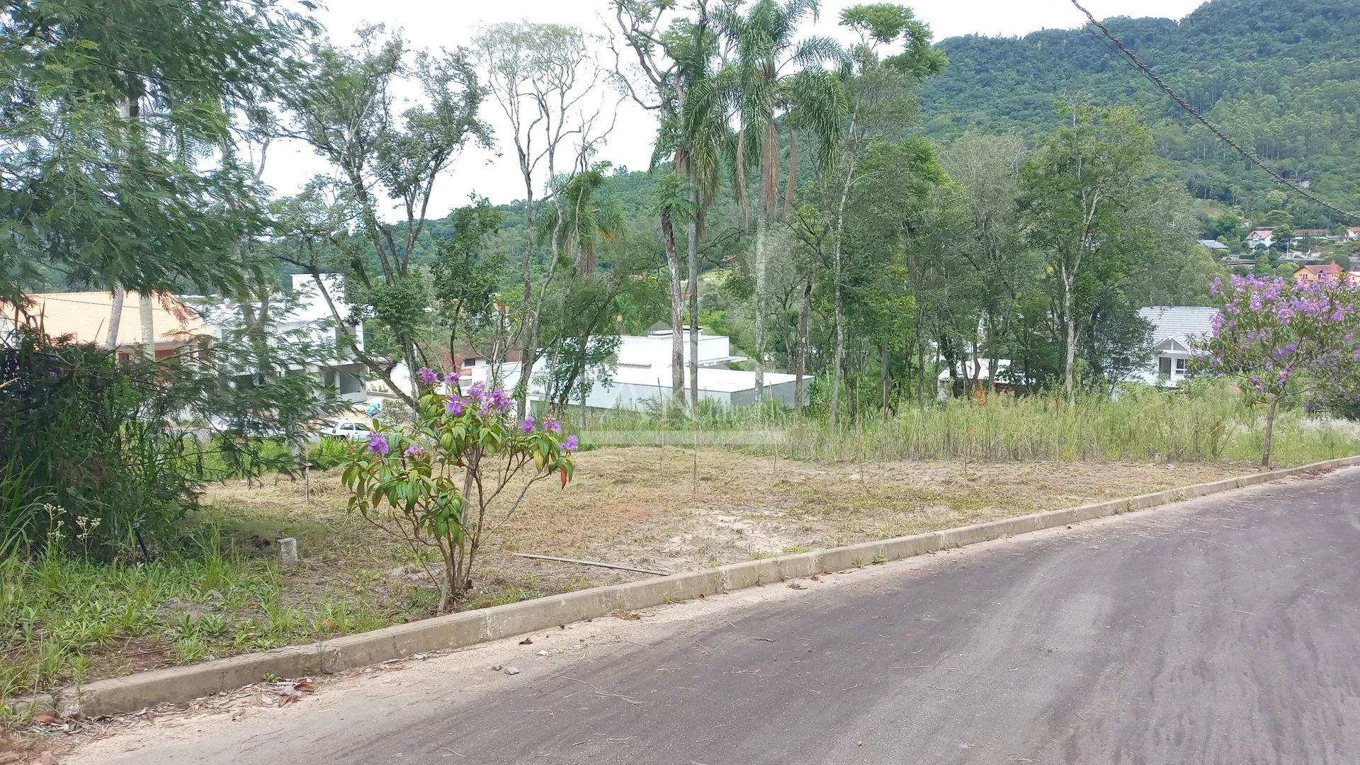 Terreno à venda no Centro de Picada Café, na Serra Gaúcha