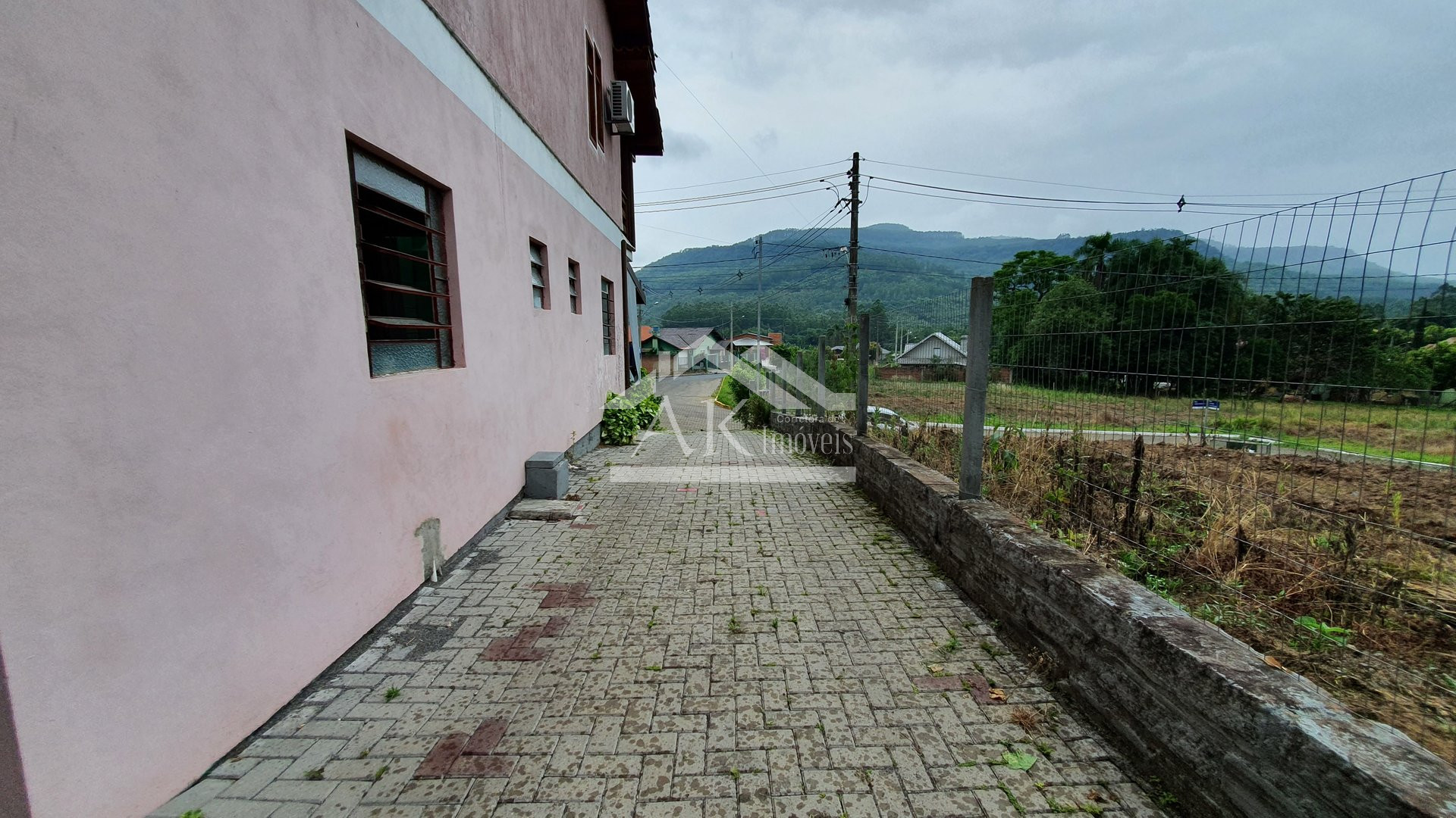 Prédio comercial e residencial à venda em Picada Café, na Serra Gaúcha
