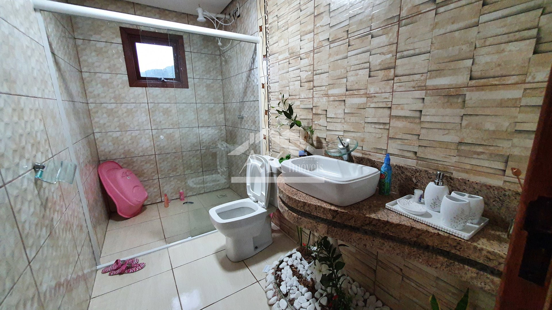 Prédio comercial e residencial à venda em Picada Café, na Serra Gaúcha