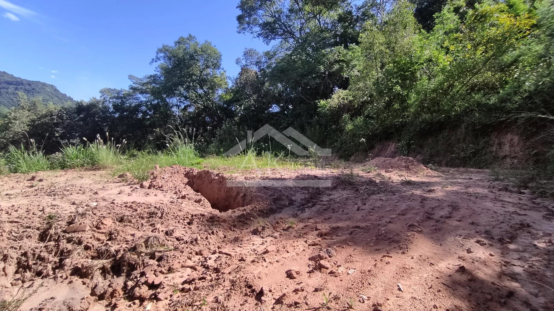 Terreno com fundos para Área Verde à venda em Picada Café, na Serra Gaúcha