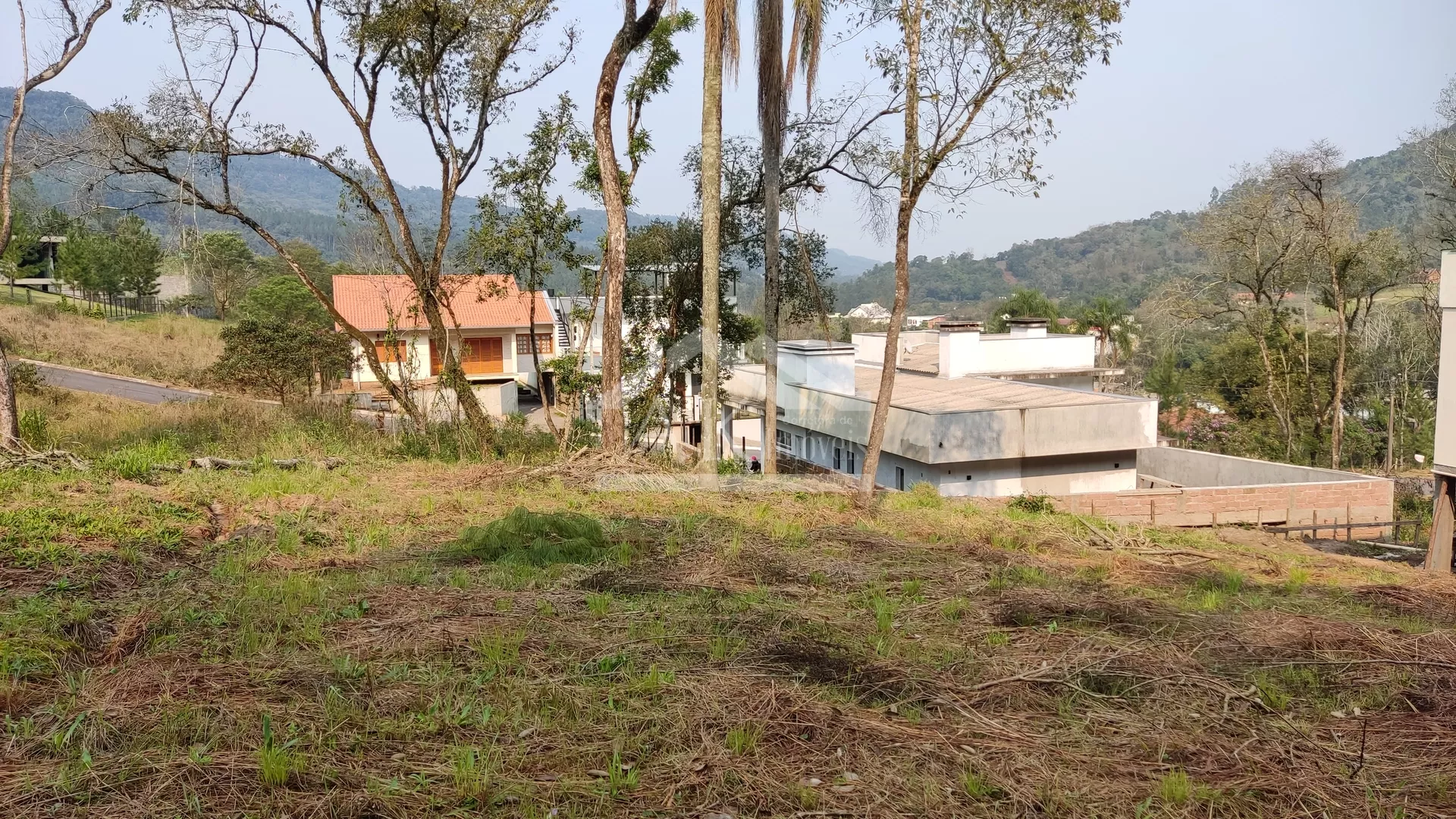 Amplo terreno à venda no Centro de Picada Café, na Serra Gaúcha