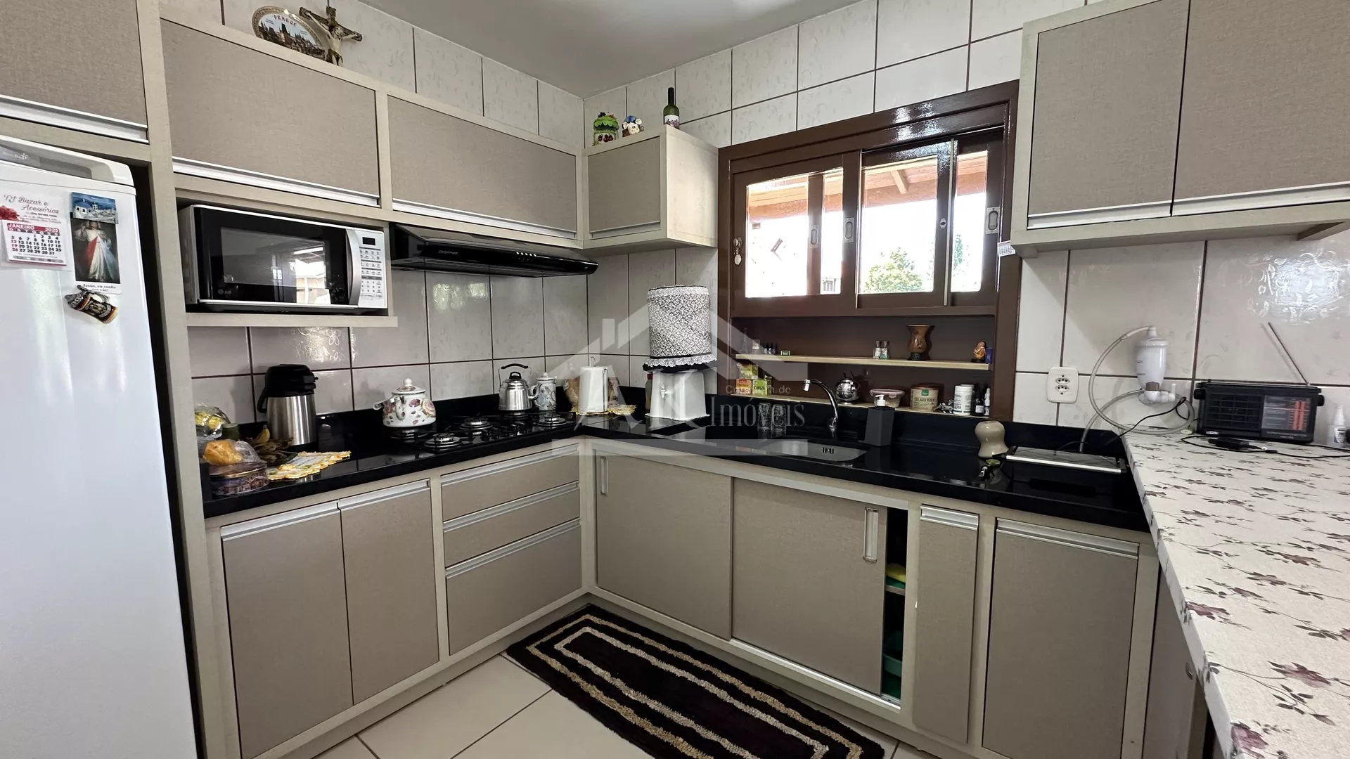 Belíssima casa de dois pavimentos, à venda em Nova Petrópolis na Serra Gaúcha