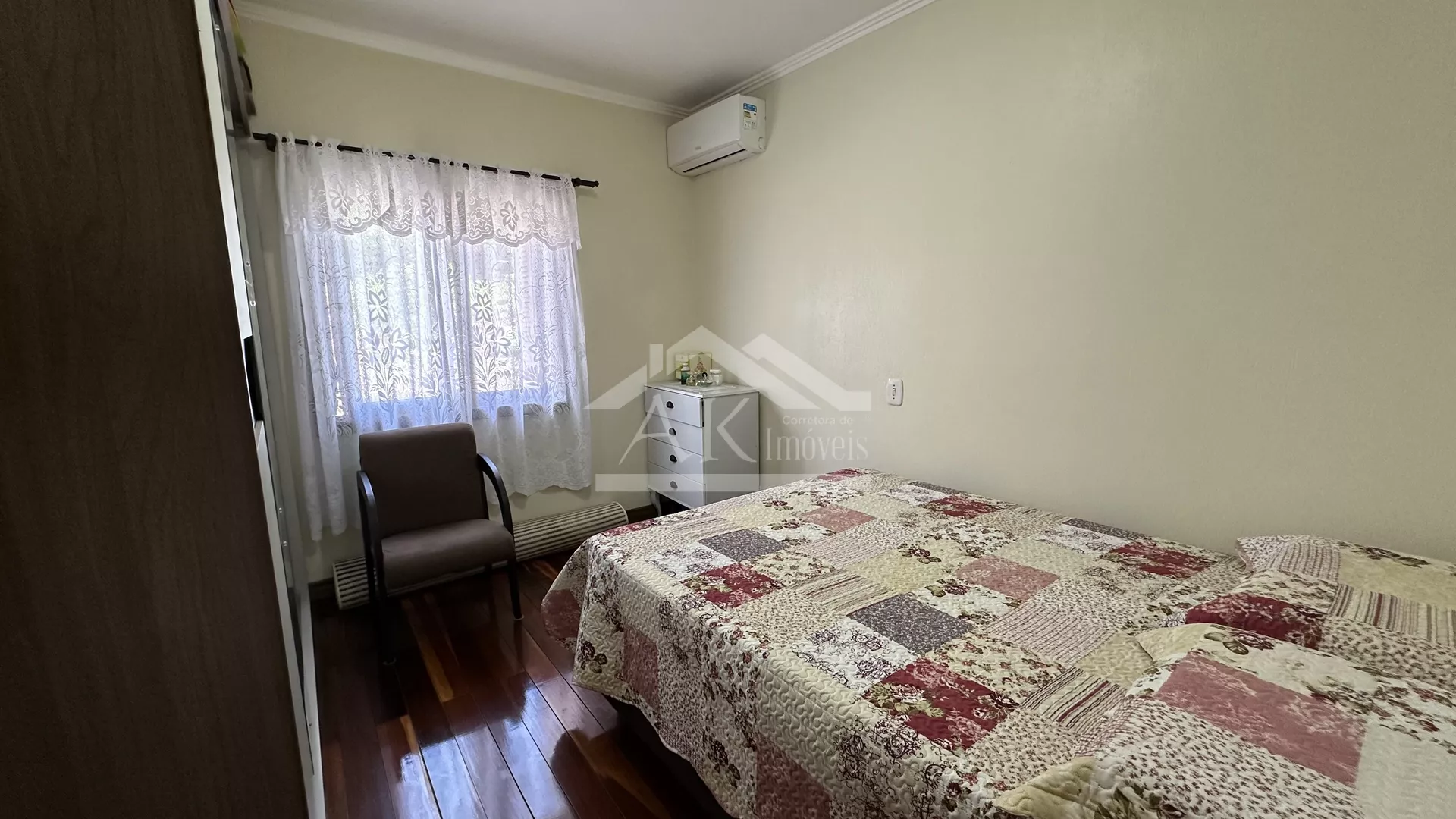 Belíssima casa de dois pavimentos, à venda em Nova Petrópolis na Serra Gaúcha