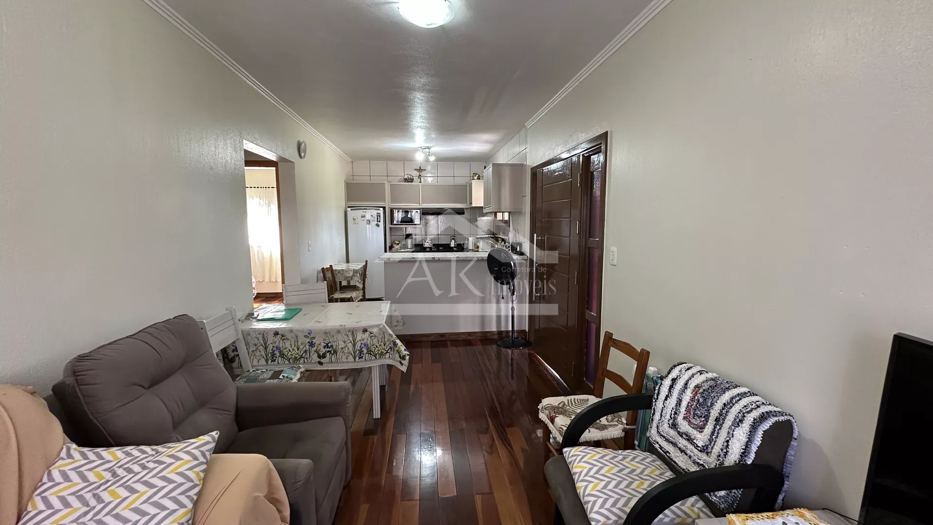 Belíssima casa de dois pavimentos, à venda em Nova Petrópolis na Serra Gaúcha