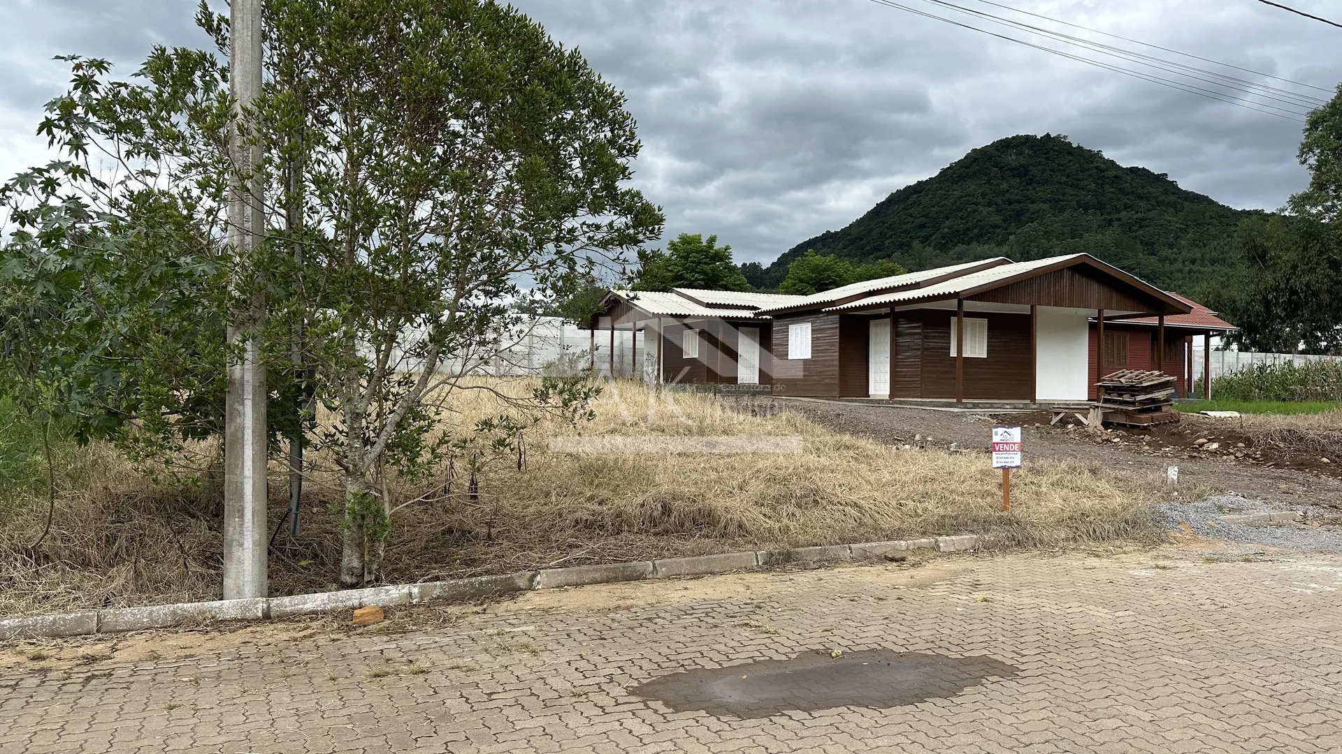 Terreno plano à venda na cidade de Picada Café na Serra Gaúcha