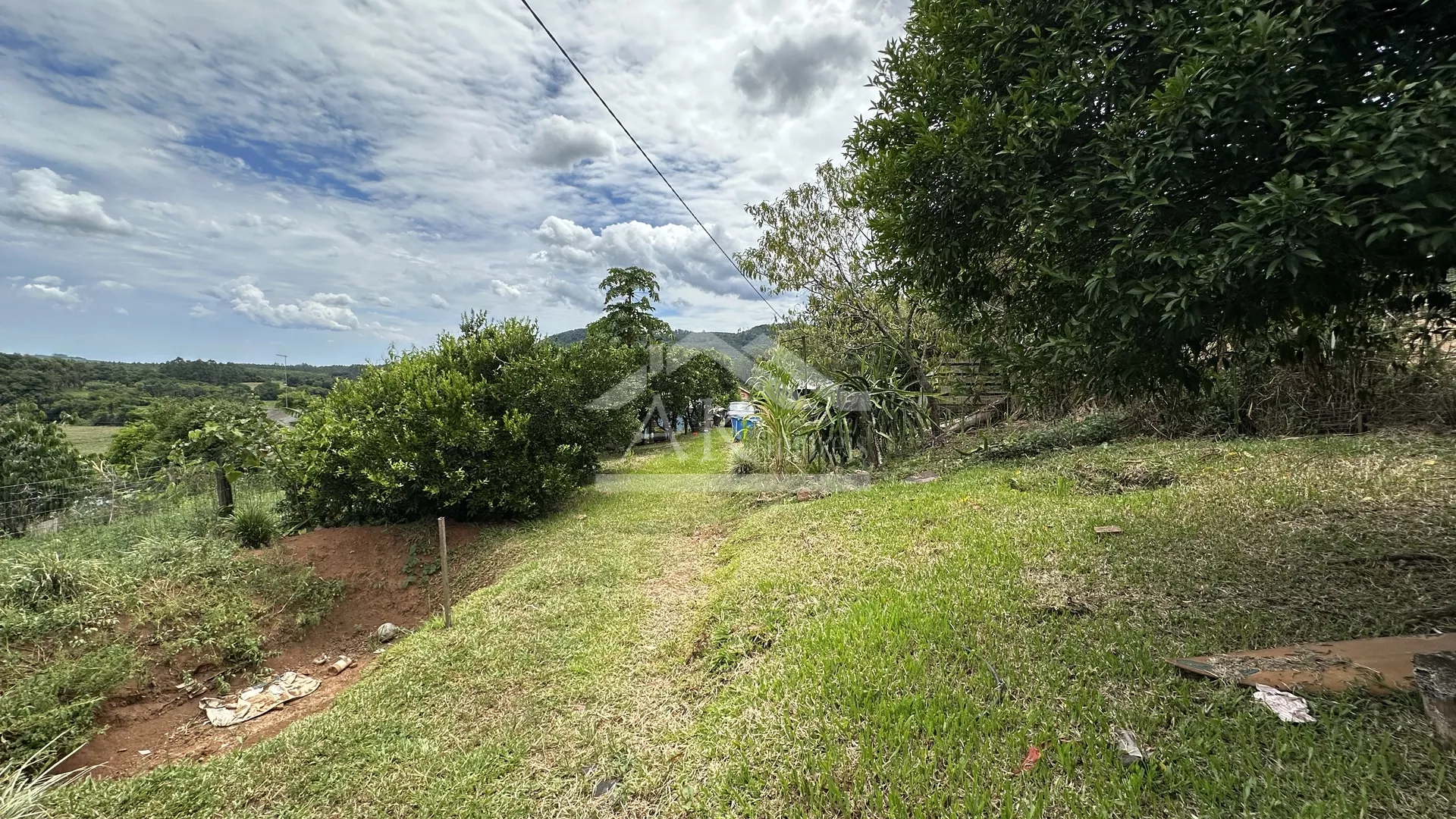 Casa com amplo terreno à venda em Picada Café na Serra Gaúcha