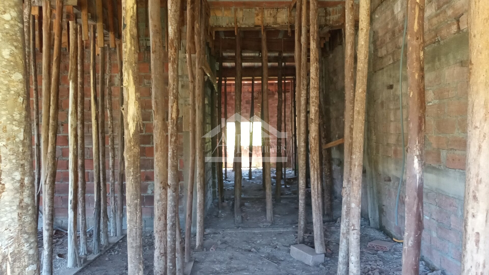 Amplo terreno com projeto comercial/residencial a venda em Picada Café na Serra Gaúcha