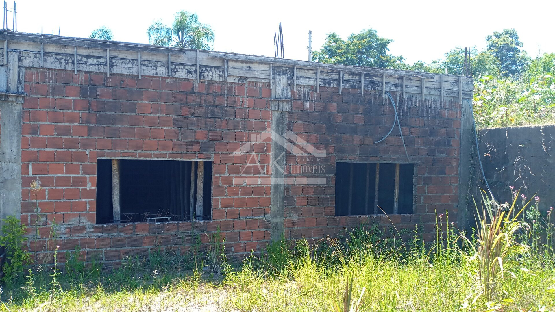 Amplo terreno com projeto comercial/residencial a venda em Picada Café na Serra Gaúcha