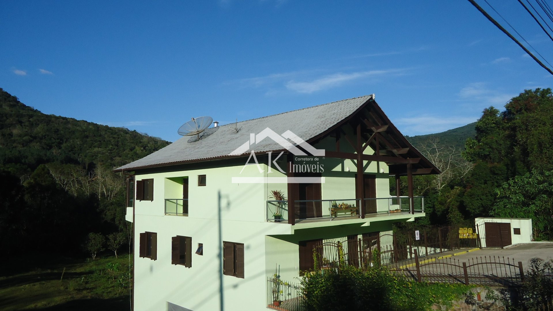 Apartamento com 2 dormitórios à venda no centro de Picada Café, na Serra Gaúcha