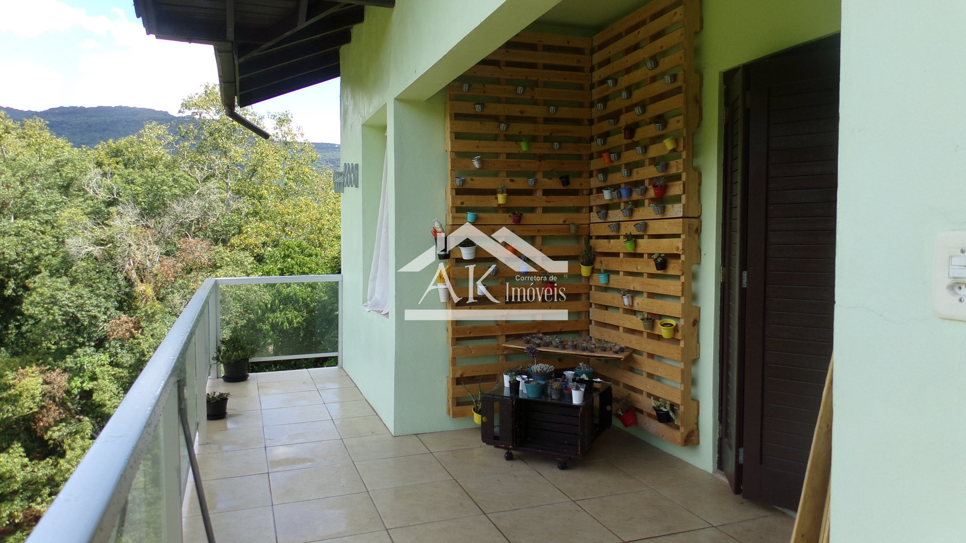 Apartamento com 2 dormitórios à venda no centro de Picada Café, na Serra Gaúcha