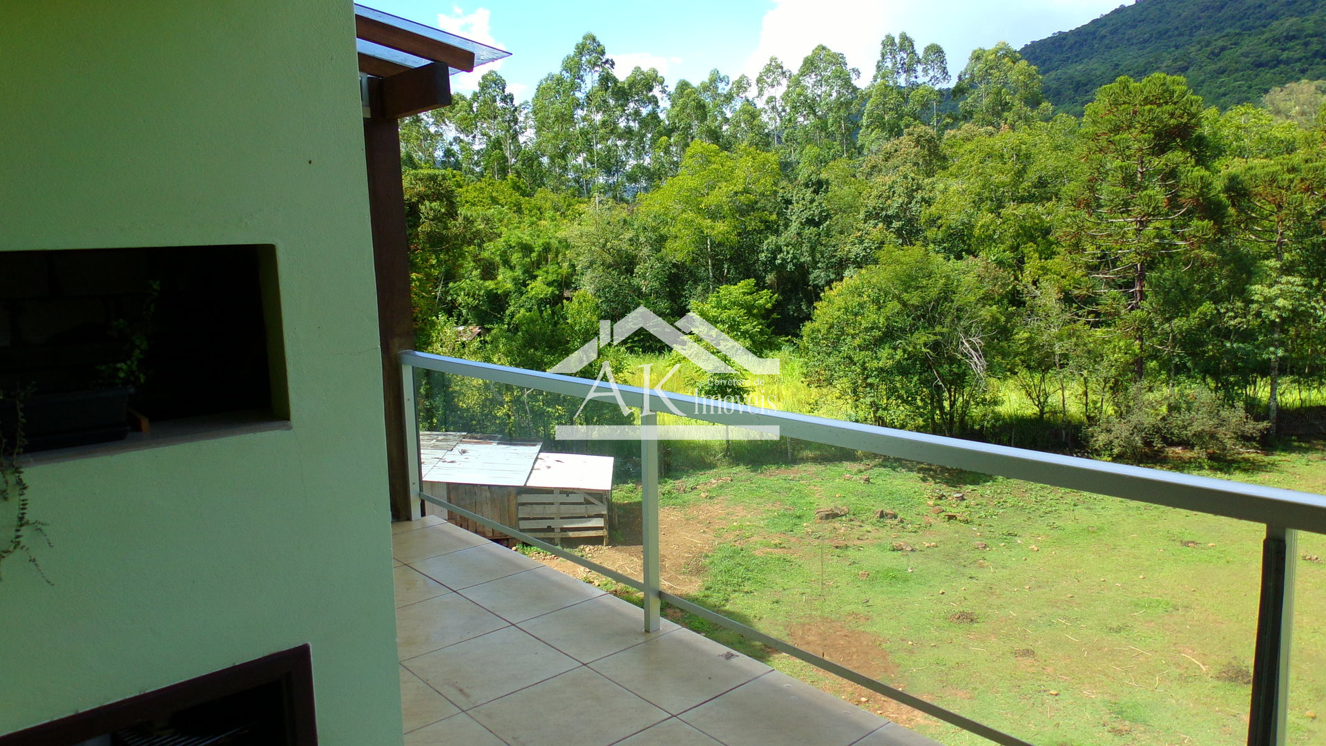 Apartamento com 2 dormitórios à venda no centro de Picada Café, na Serra Gaúcha