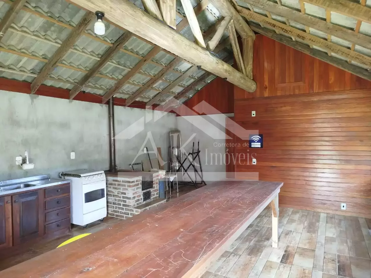 Casa com amplo terreno à venda no bairro Pinhal Alto em Nova Petrópolis