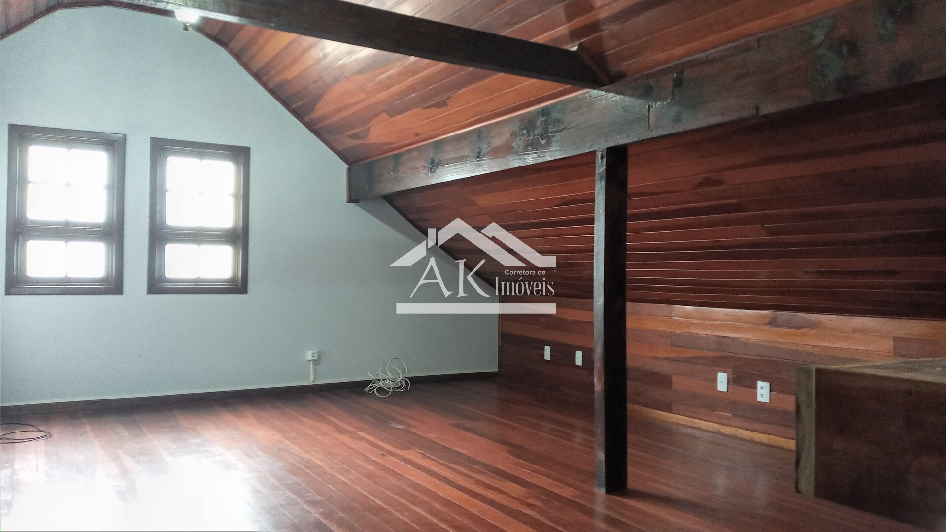Casa com dois quartos e sala com lareira à venda em Nova Petrópolis na Serra Gaúcha