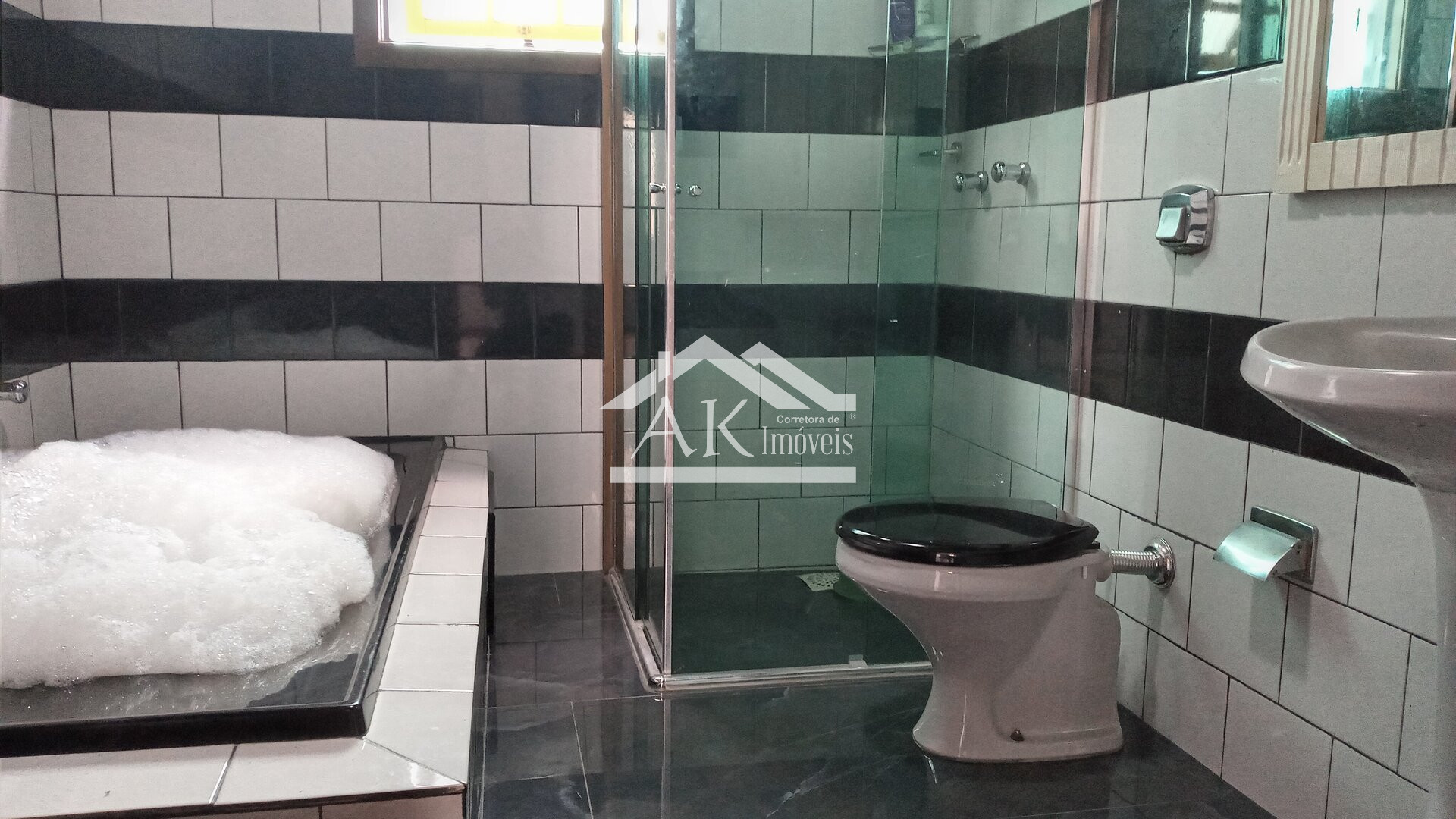 Casa com dois quartos e sala com lareira à venda em Nova Petrópolis na Serra Gaúcha