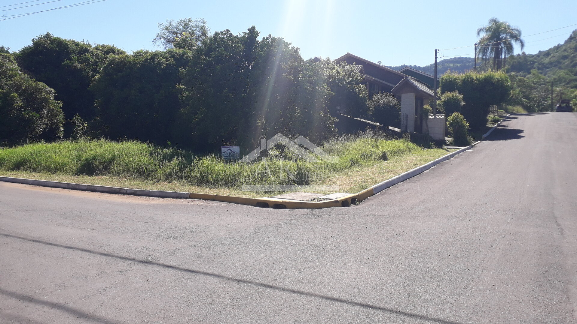 Terreno de esquina à venda em Picada Café, na Serra Gaúcha