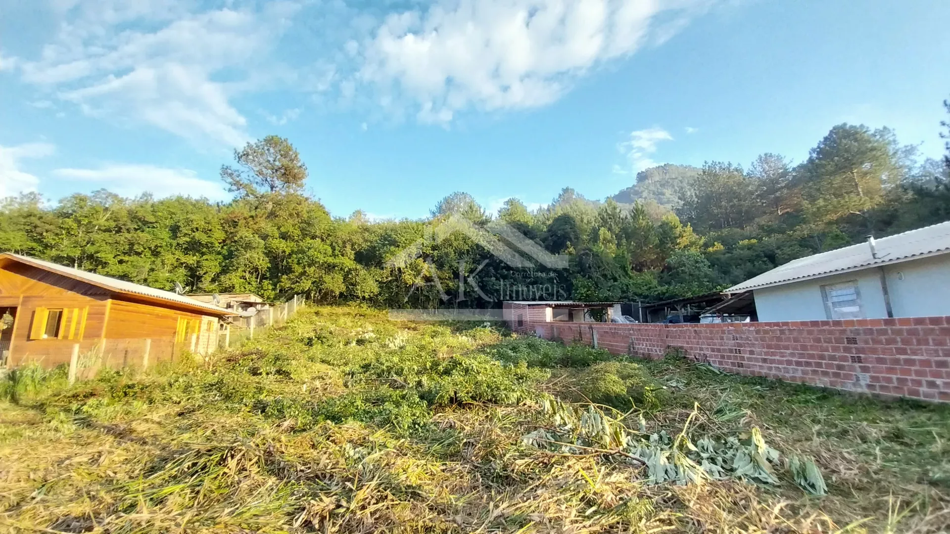 Amplo terreno a venda em bairro residencial em Picada Café na Serra Gaúcha