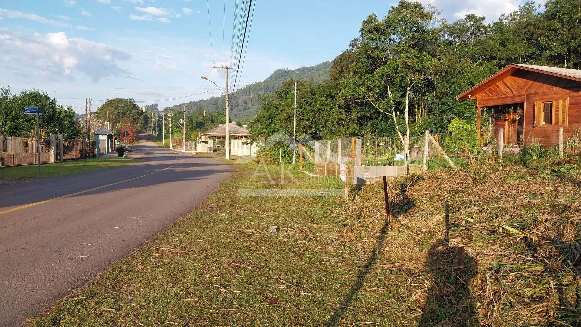 Amplo terreno a venda em bairro residencial em Picada Café na Serra Gaúcha