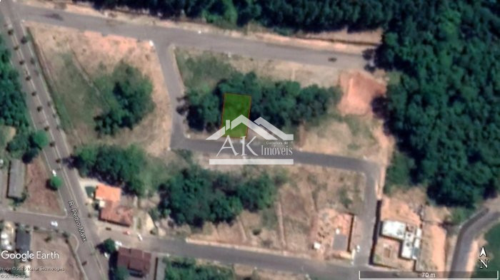 Terreno arborizado a venda em loteamento central de Picada Café, na Serra Gaúcha