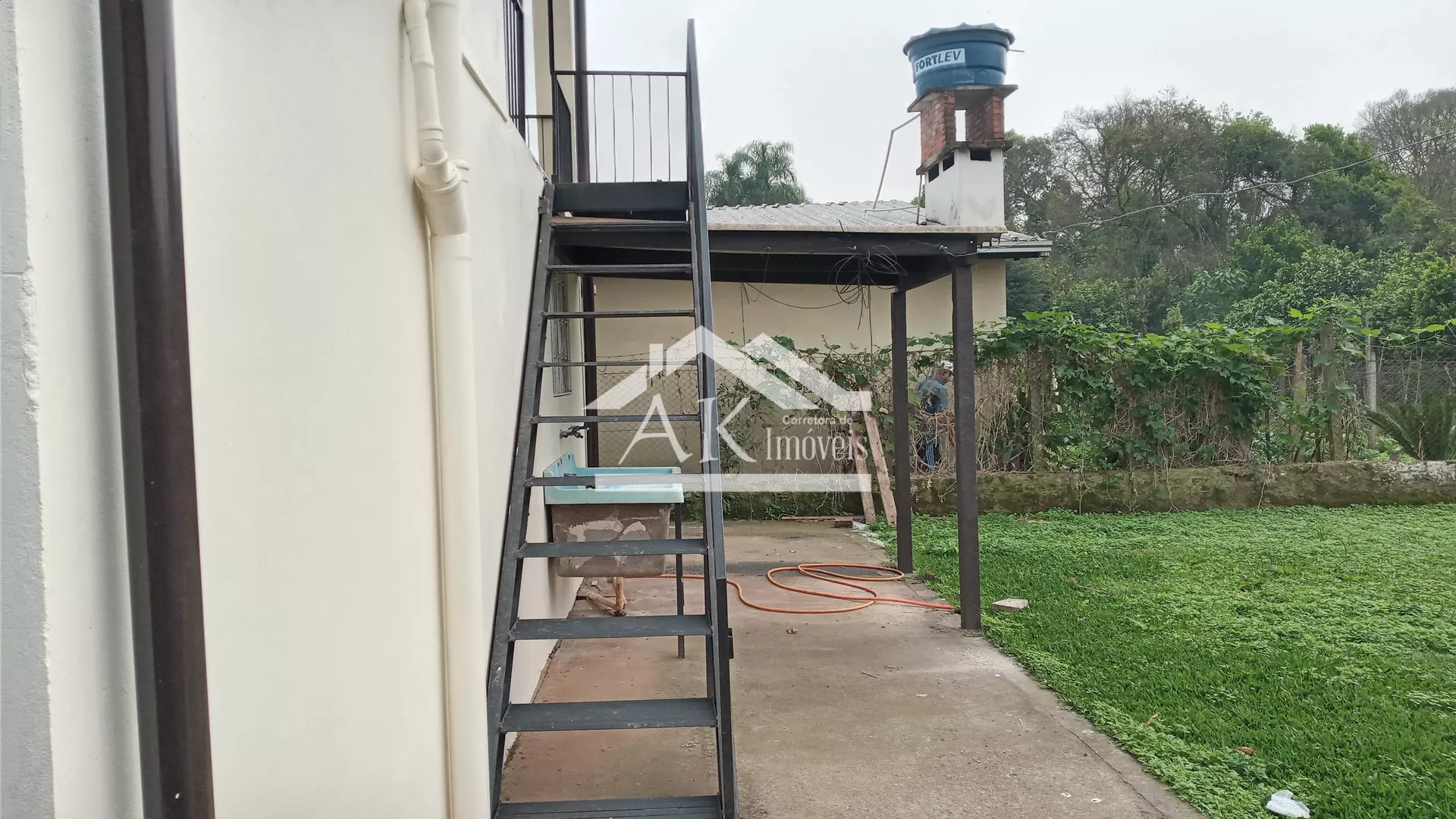 Imóvel comercial/residencial à venda no centro de Picada Café na Serra Gaúcha