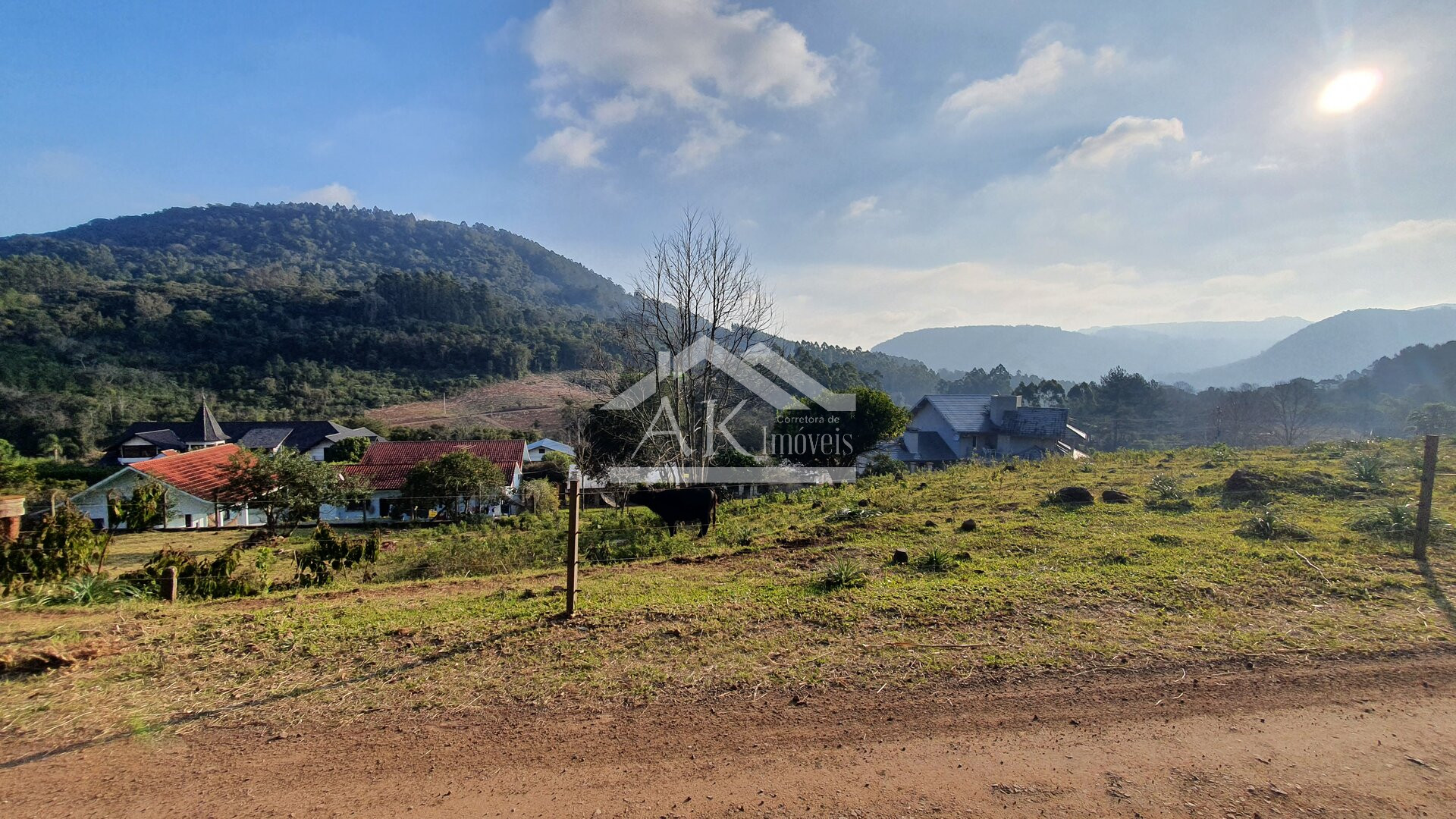 Terreno em declive e arborizado a venda em Picada Café, na Serra Gaúcha