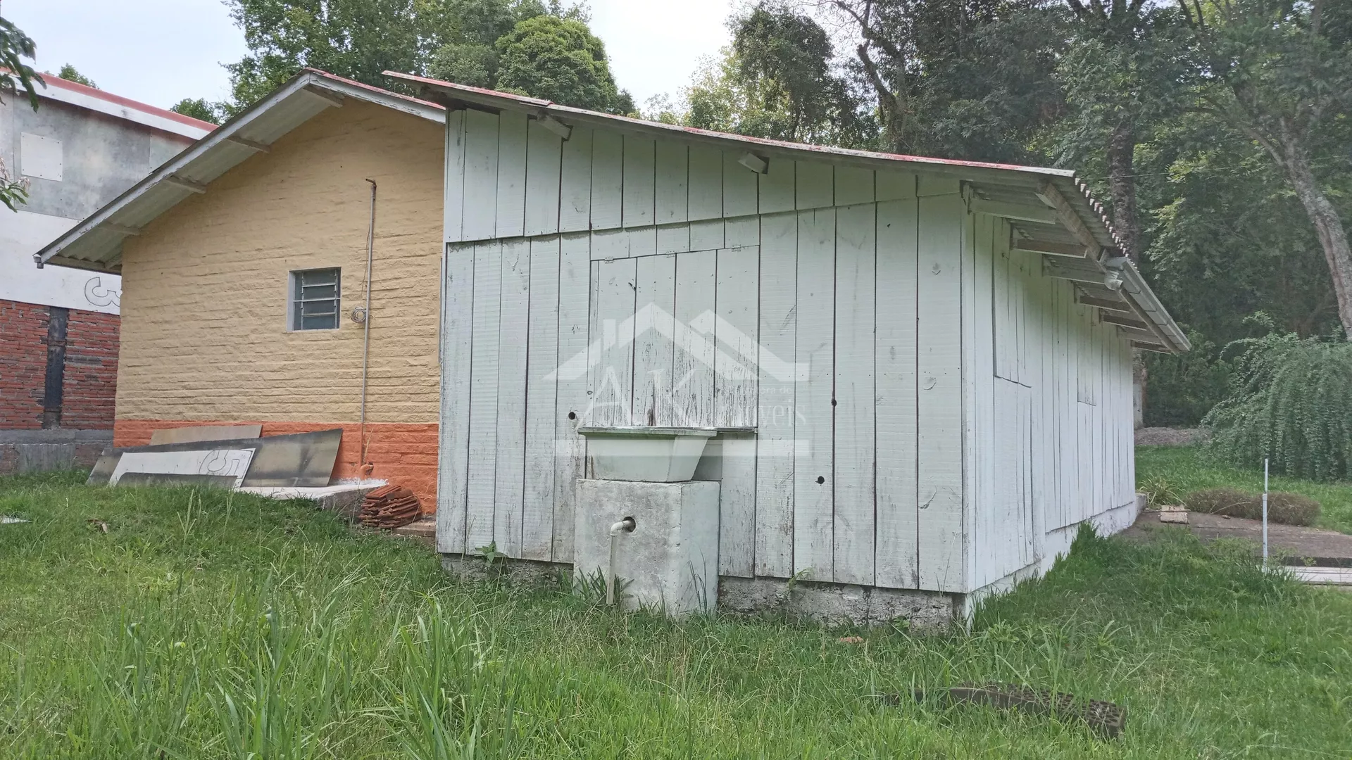 Casa à venda às margens da BR 116 em Picada Café na Serra Gaúcha
