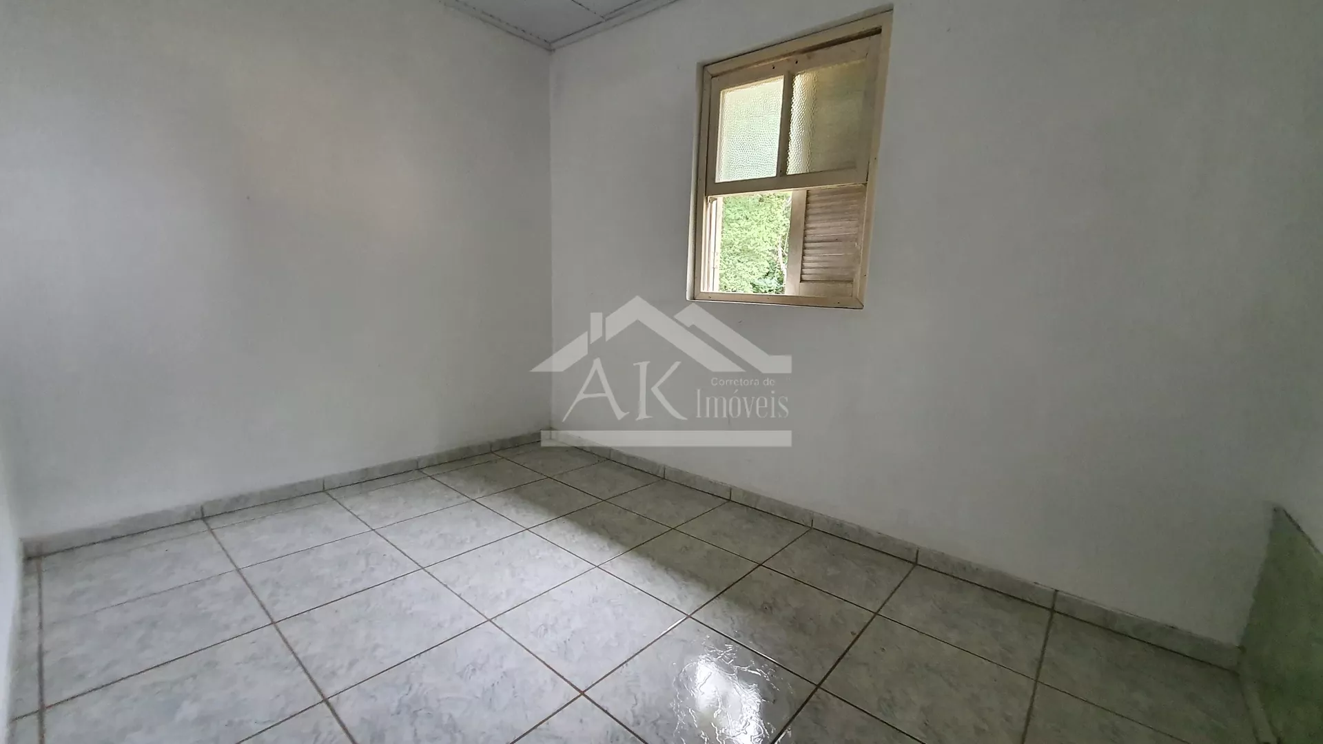 Casa à venda às margens da BR 116 em Picada Café na Serra Gaúcha