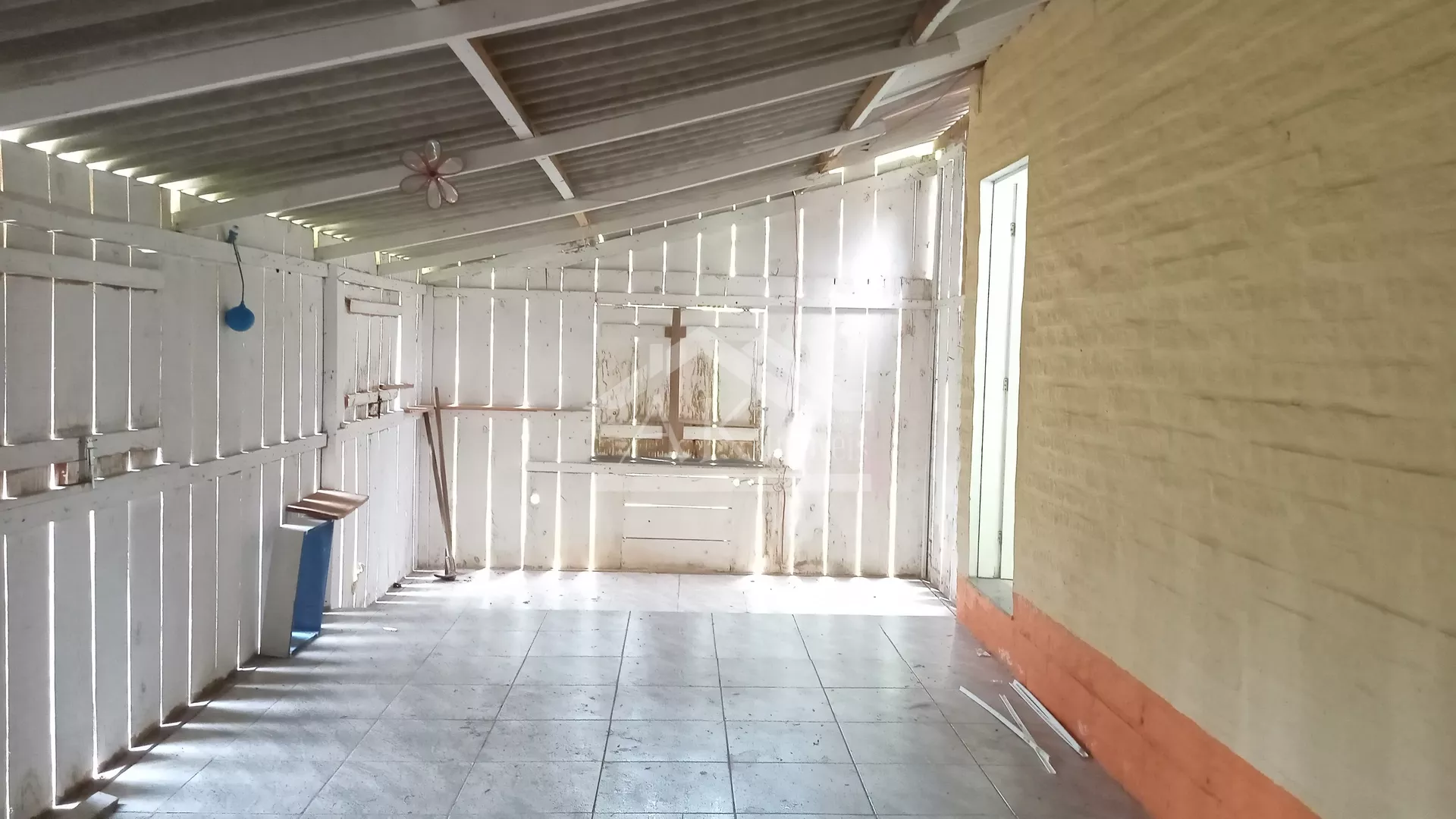 Casa à venda às margens da BR 116 em Picada Café na Serra Gaúcha
