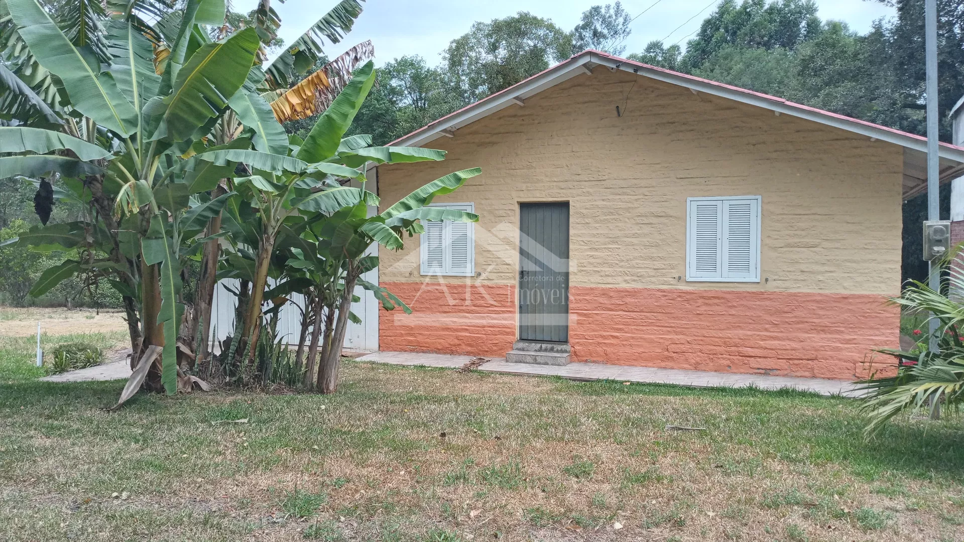Casa à venda às margens da BR 116 em Picada Café na Serra Gaúcha