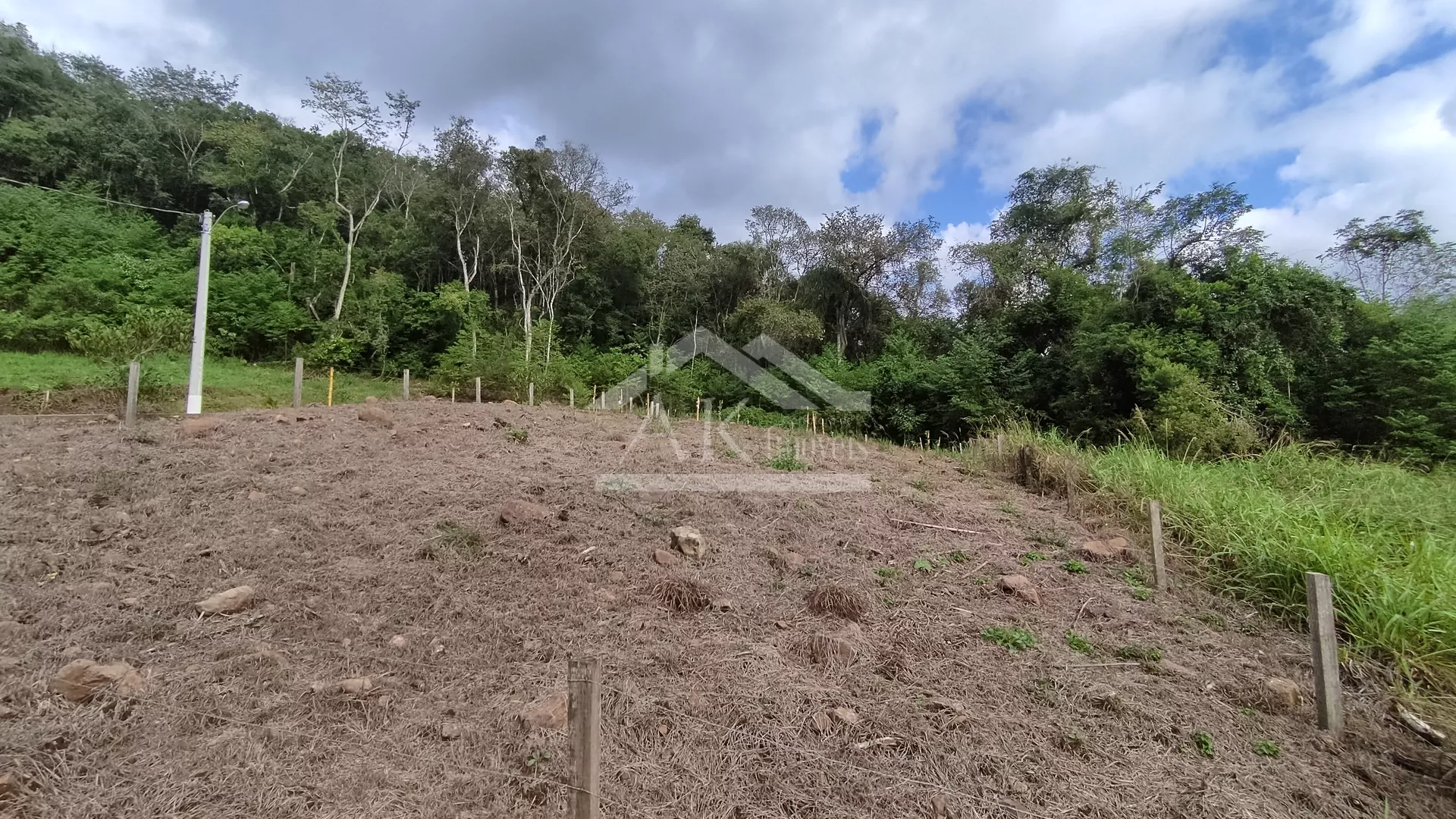 Imagens do imóveis Terreno de esquina à venda em Picada Café na Serra Gaúcha