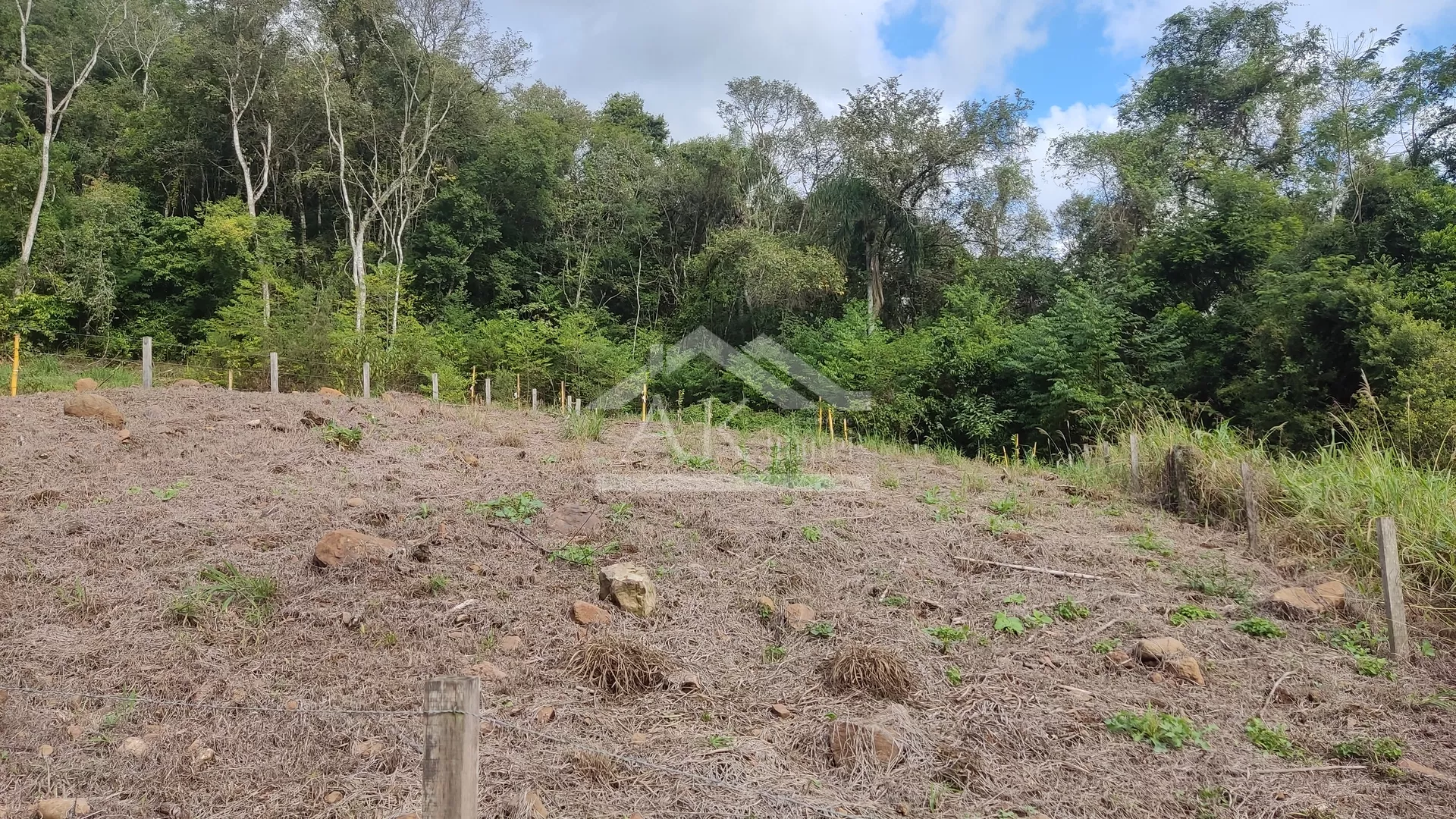 Imagens do imóveis Terreno de esquina à venda em Picada Café na Serra Gaúcha