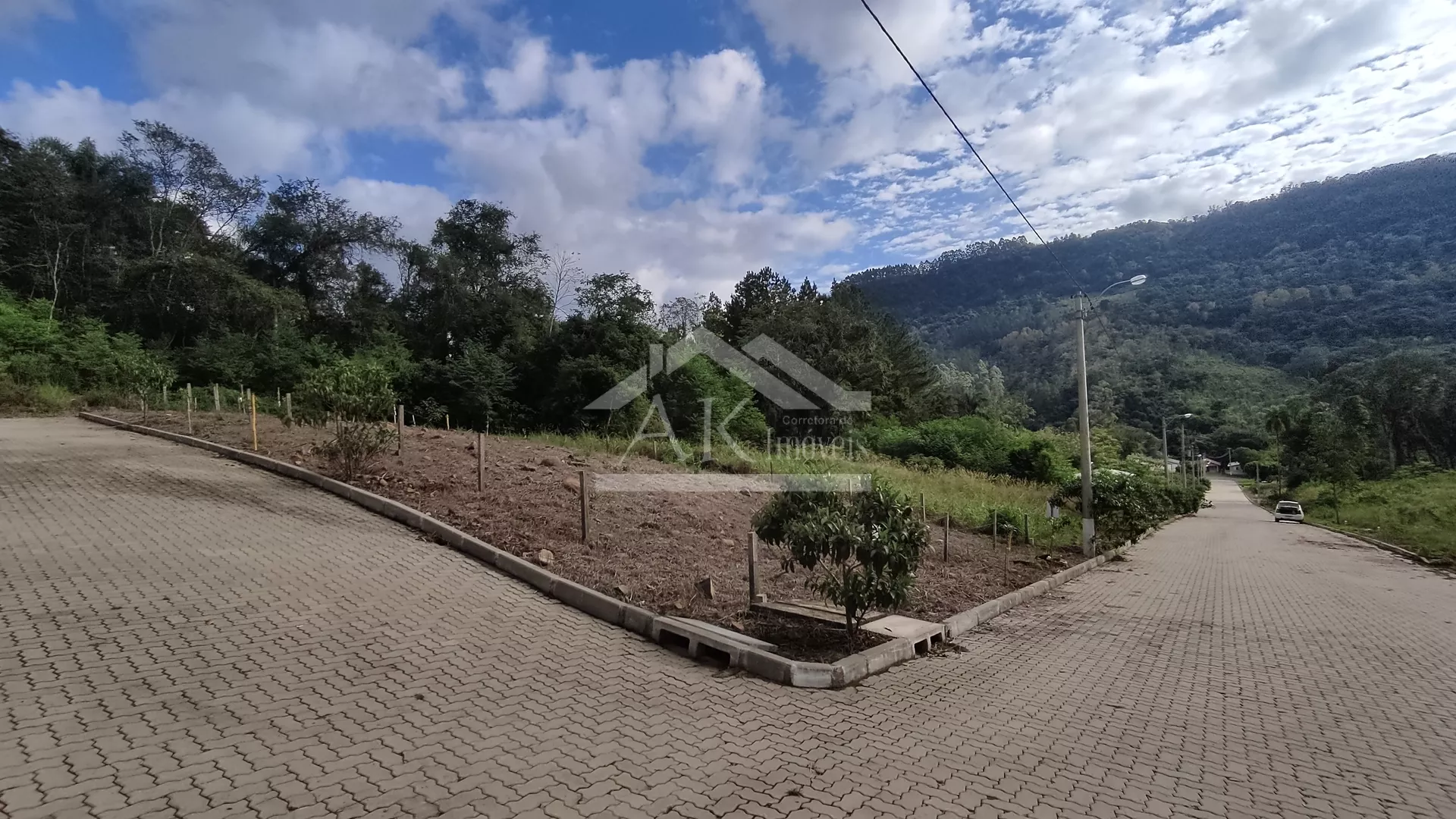 Imagens do imóveis Terreno de esquina à venda em Picada Café na Serra Gaúcha