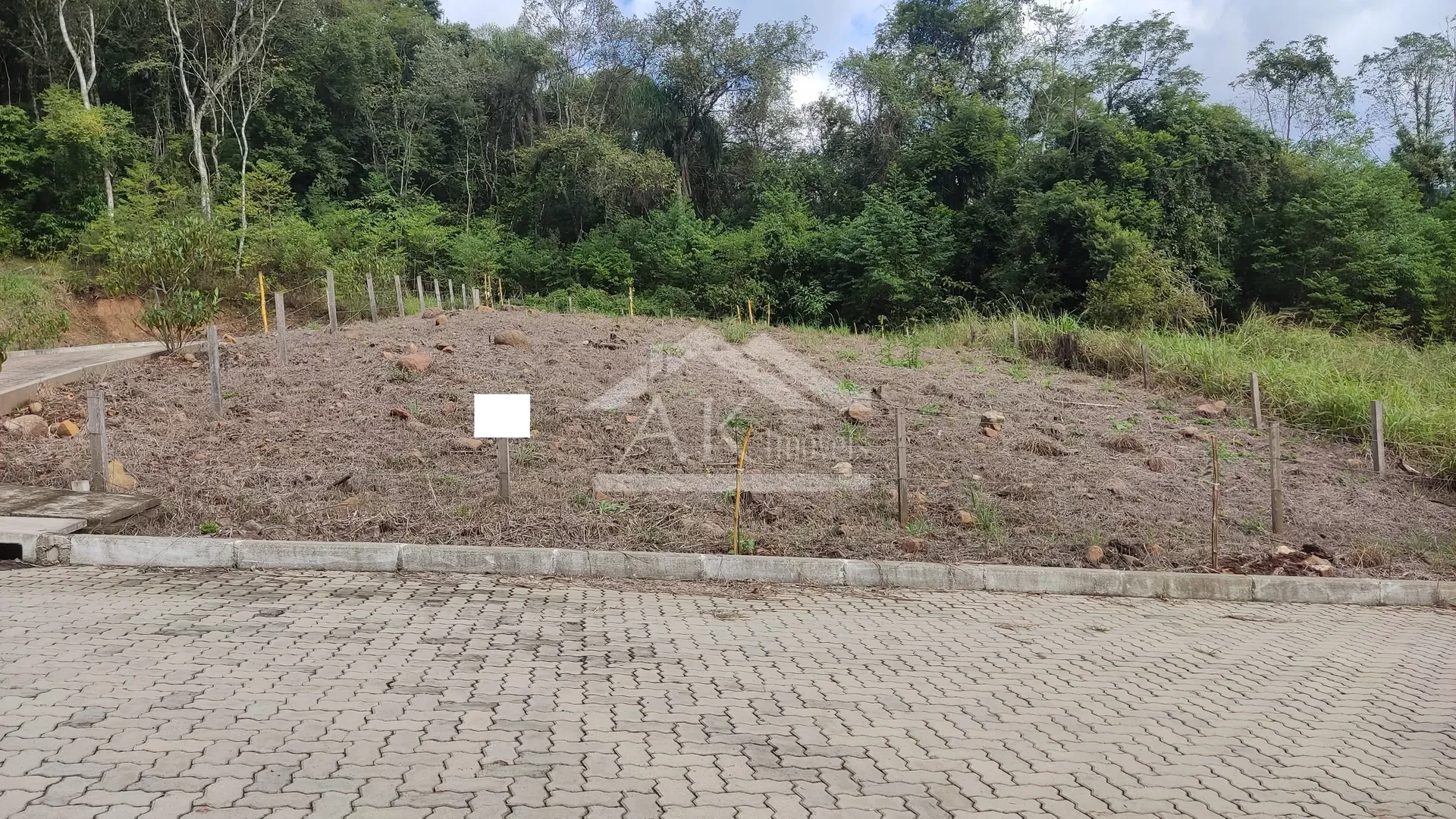 Imagens do imóveis Terreno de esquina à venda em Picada Café na Serra Gaúcha