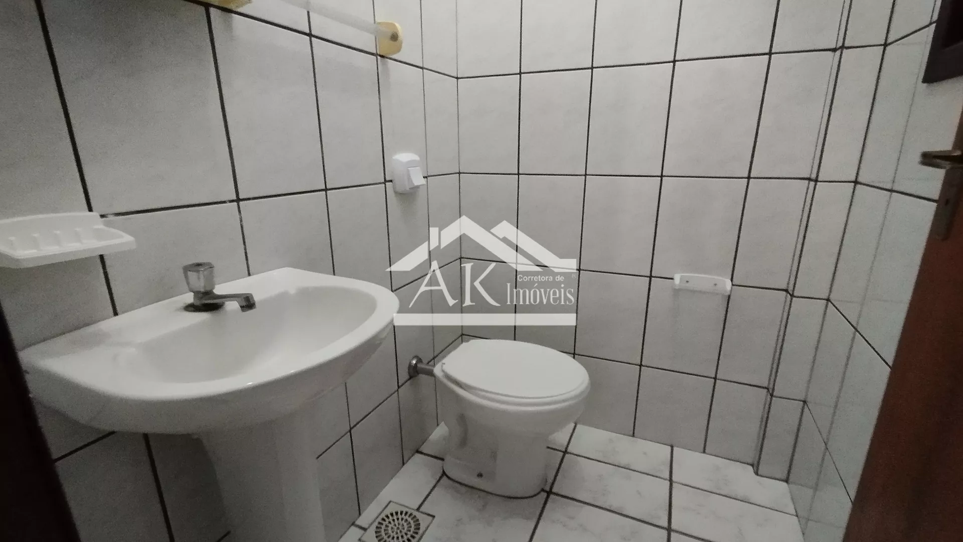Sala comercial para alugar,no centro de Picada Café na Serra Gaúcha