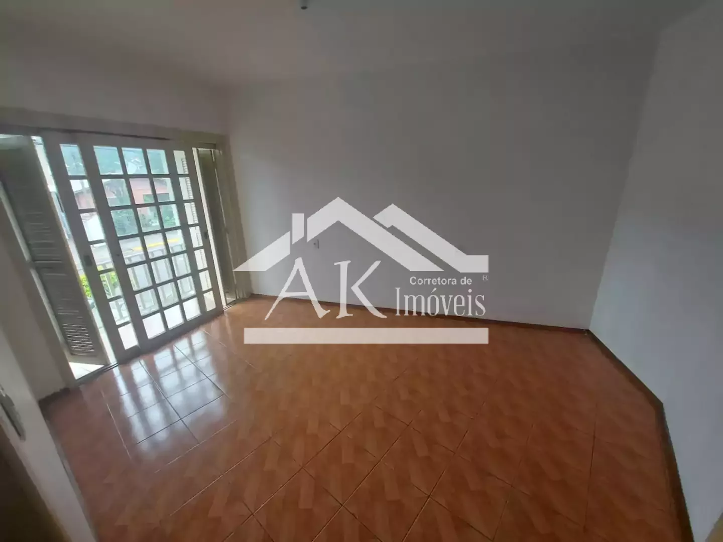 Sobrado com 3 quartos, localizado no bairro Joaneta