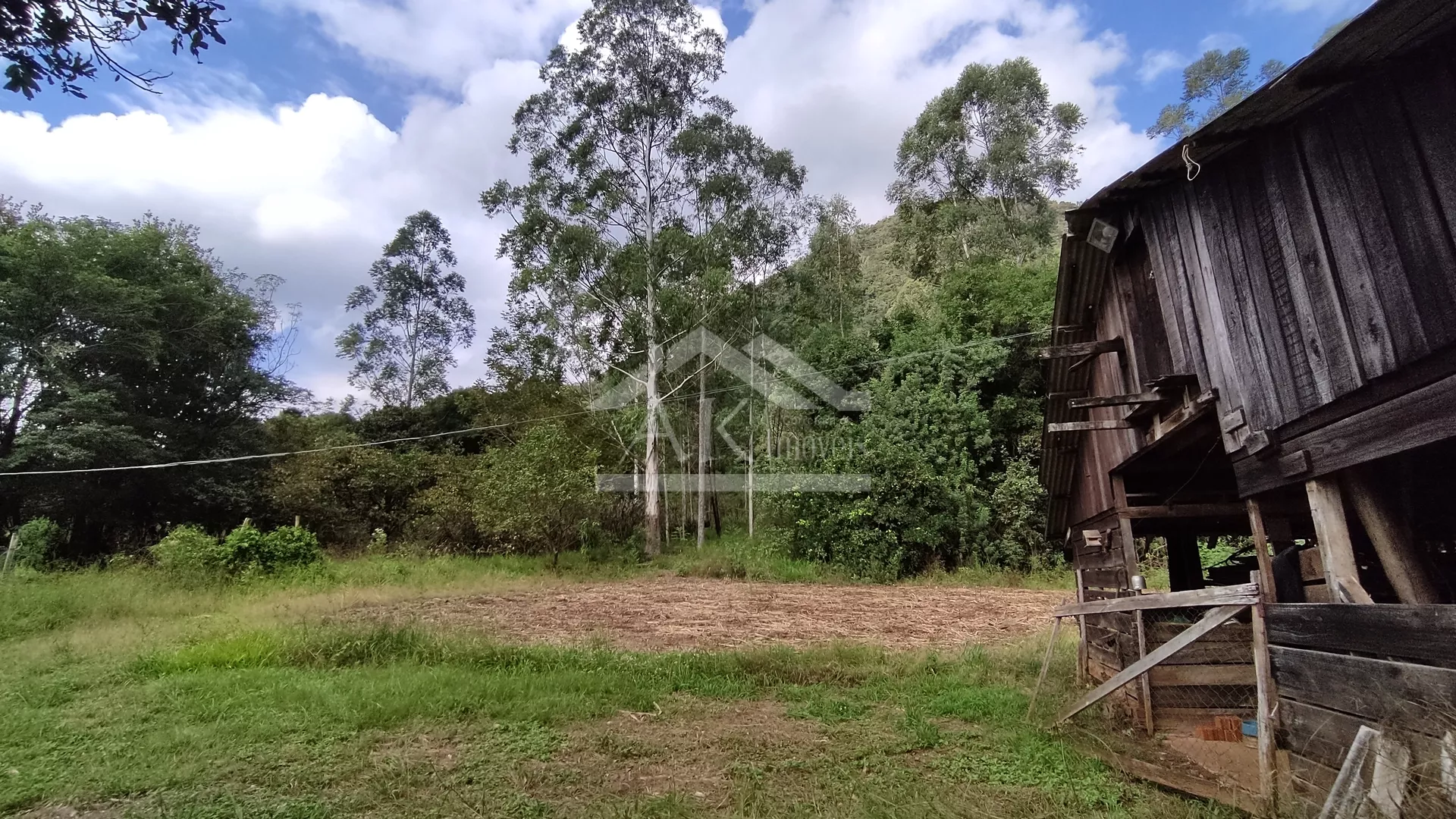 Sítio com açude à venda em Picada Café na Serra Gaúcha