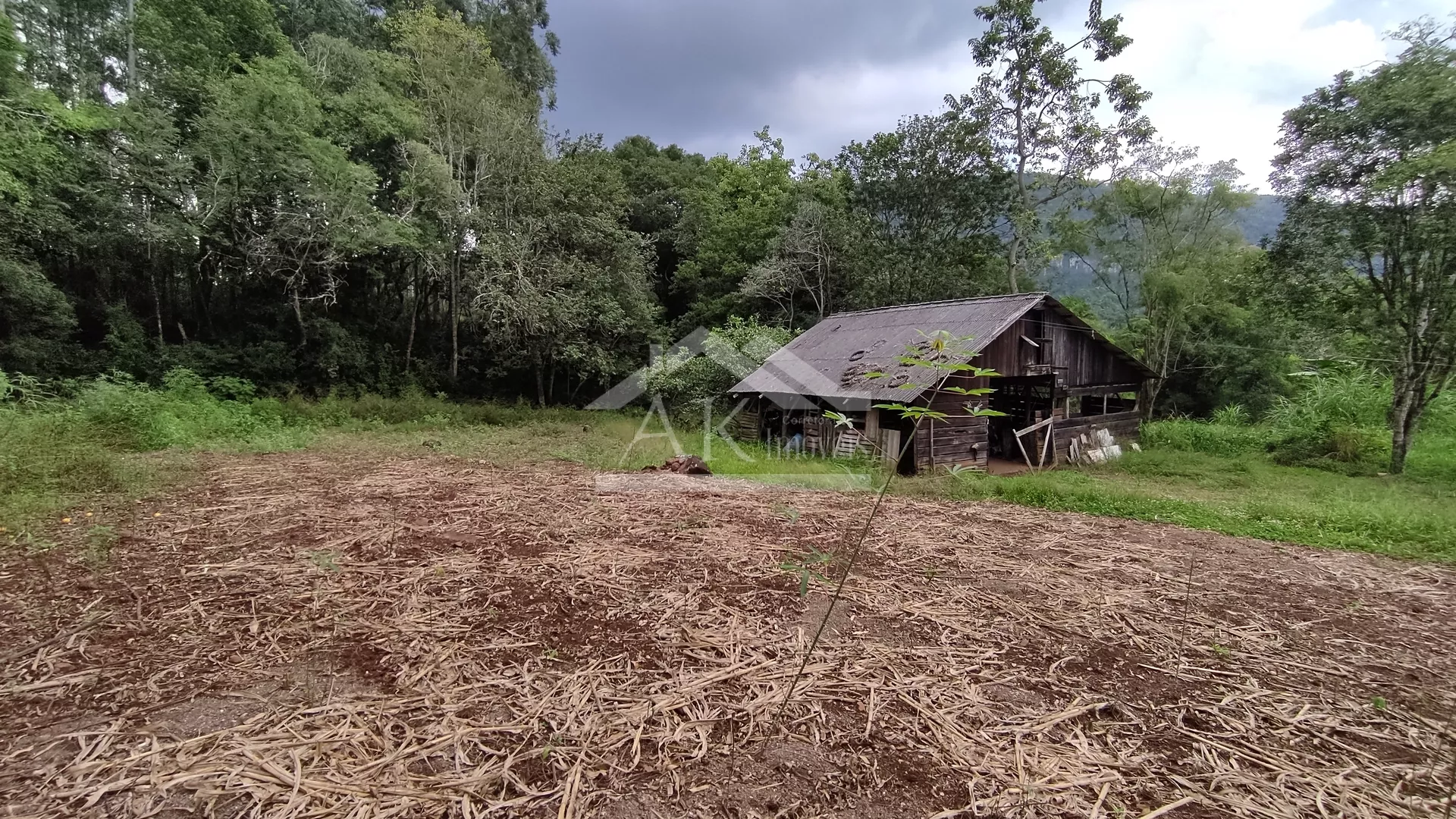 Sítio com açude à venda em Picada Café na Serra Gaúcha