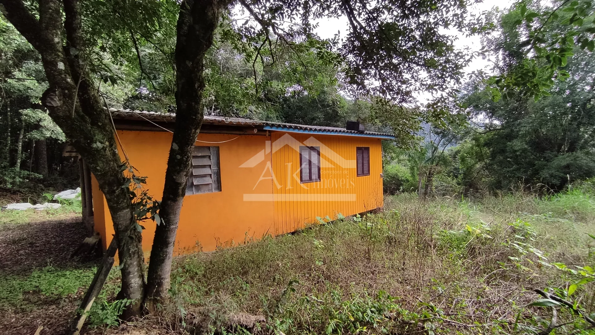 Sítio com açude à venda em Picada Café na Serra Gaúcha