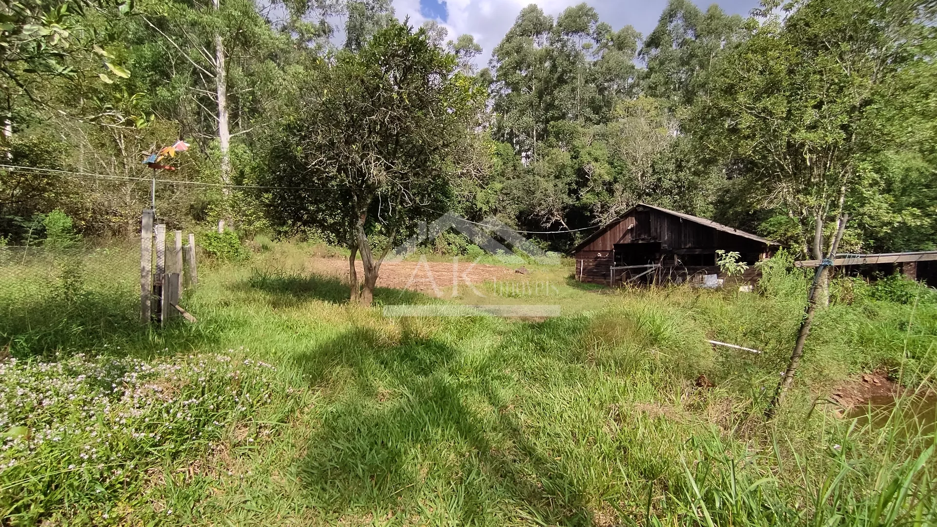 Sítio com açude à venda em Picada Café na Serra Gaúcha