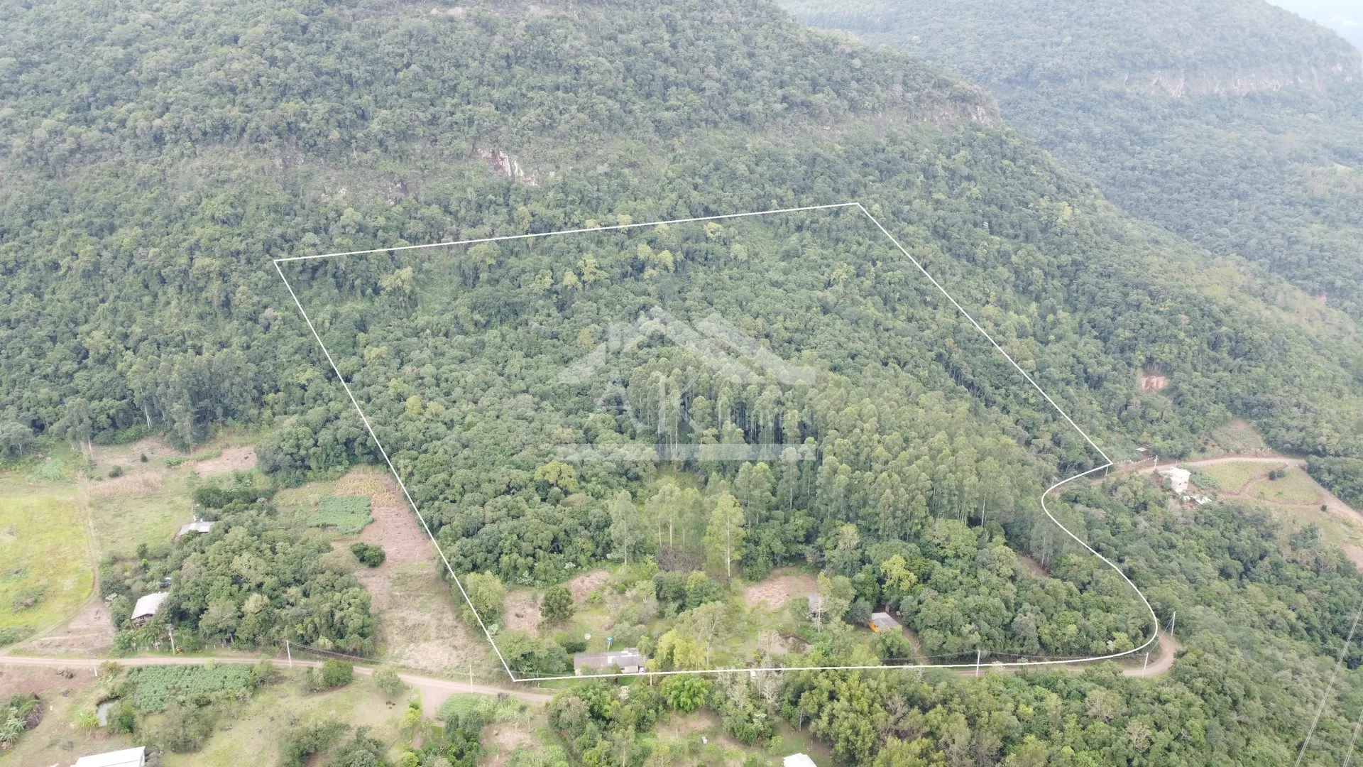 Sítio com açude à venda em Picada Café na Serra Gaúcha
