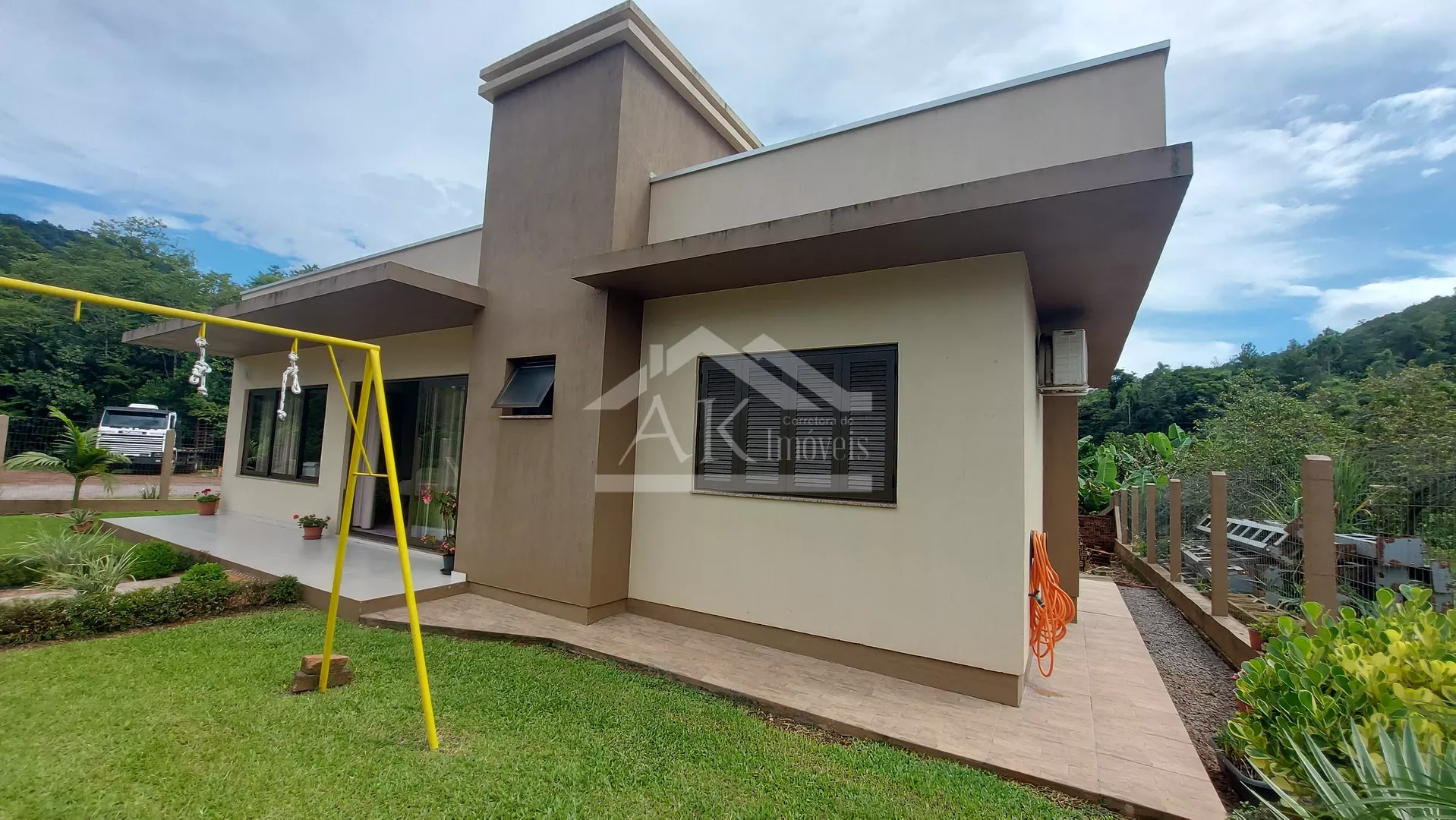Casa com 3 quartos, à venda em Picada Café, na Serra Gaúcha
