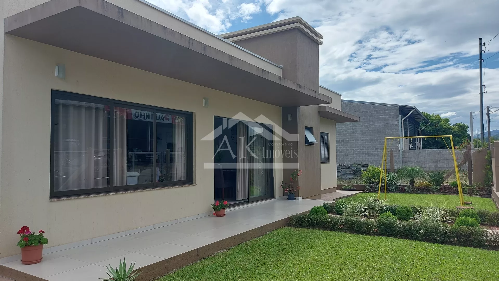 Casa com 3 quartos, à venda em Picada Café, na Serra Gaúcha