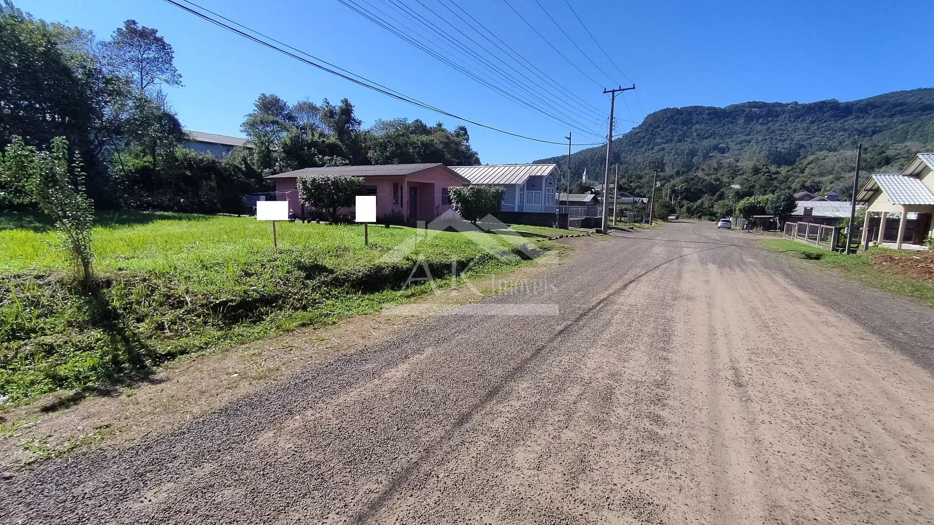 Terreno plano e amplo à venda, próximo a BR-116, em Picada café na Serra Gaúcha.