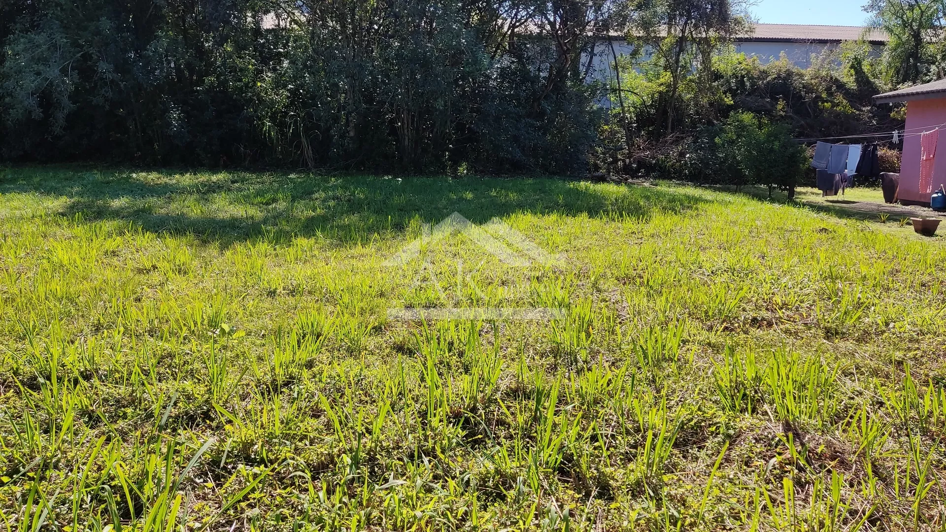 Terreno plano e amplo à venda, próximo a BR-116, em Picada café na Serra Gaúcha.