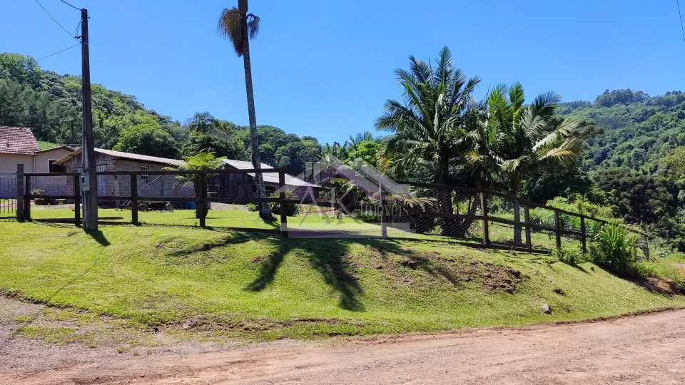 Sítio com estrutura completa à venda em Picada Café na Serra Gaúcha
